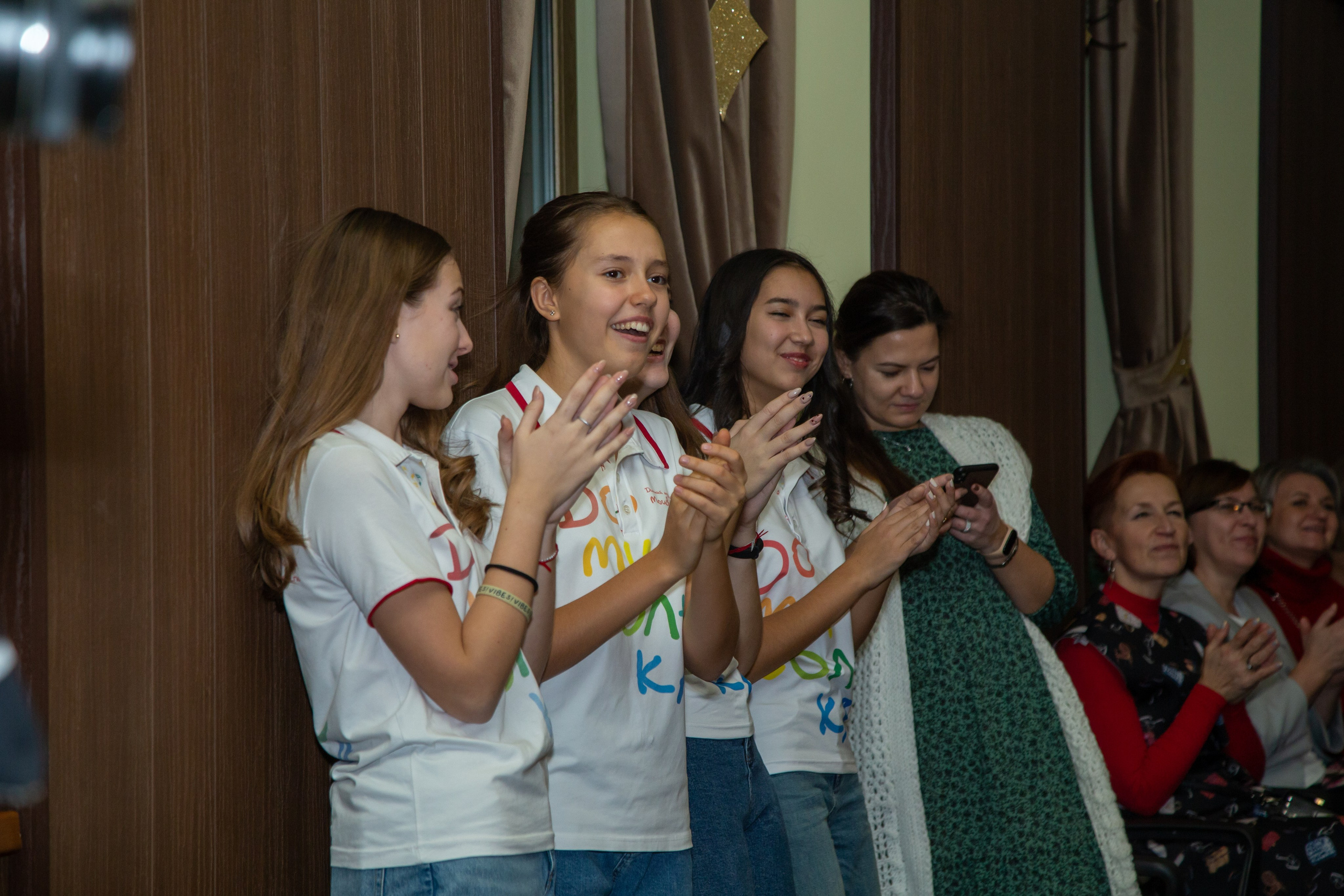 Репортажная съёмка для Домисольки на новый год. «Студия DRONAVT`s» — видеосъёмка и фотография г. Москва