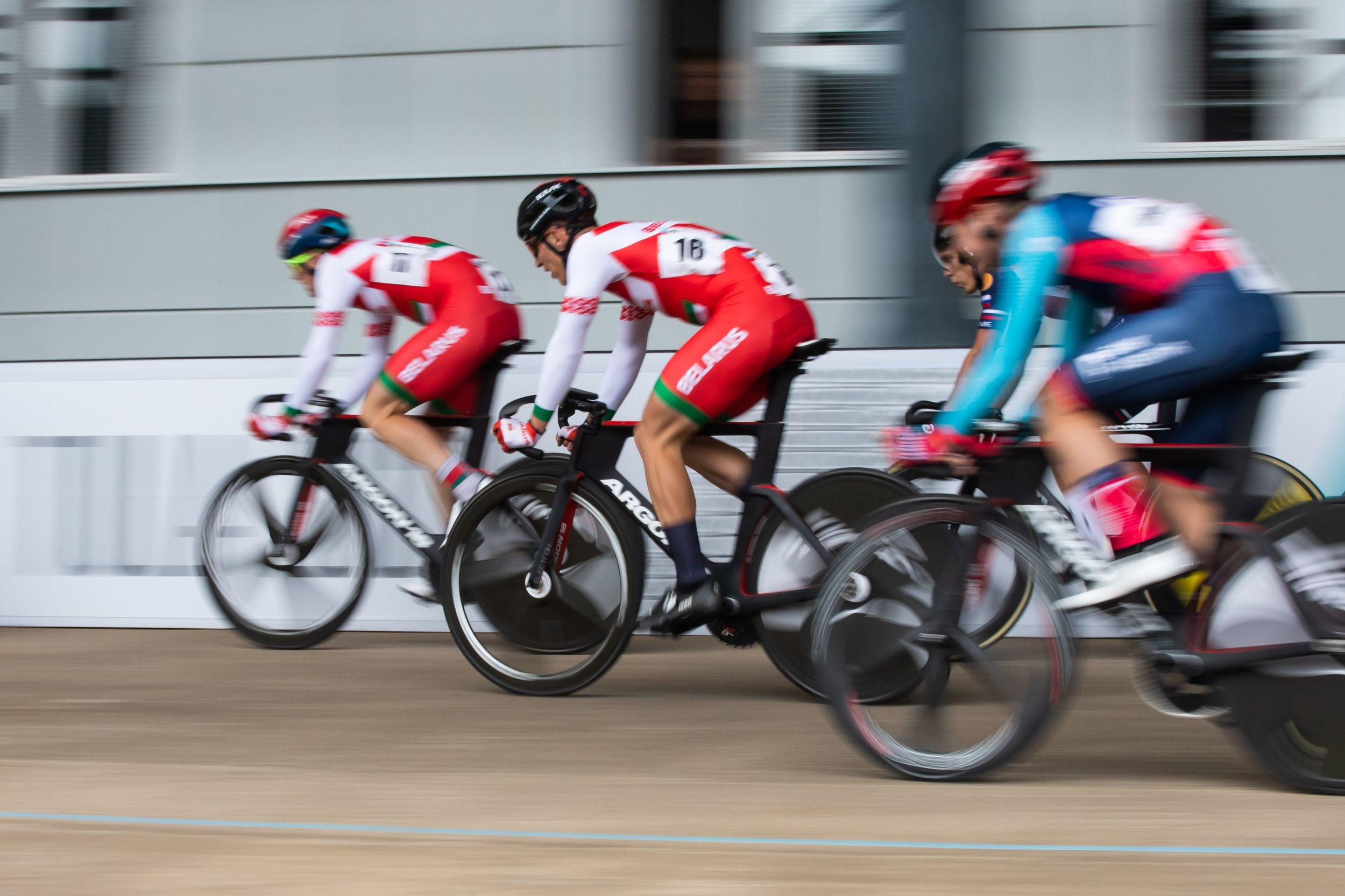 Соревнования по велоспорту «Большой приз Тулы» (19 мая 2023). Репортажный фотограф Алексей Пирязев