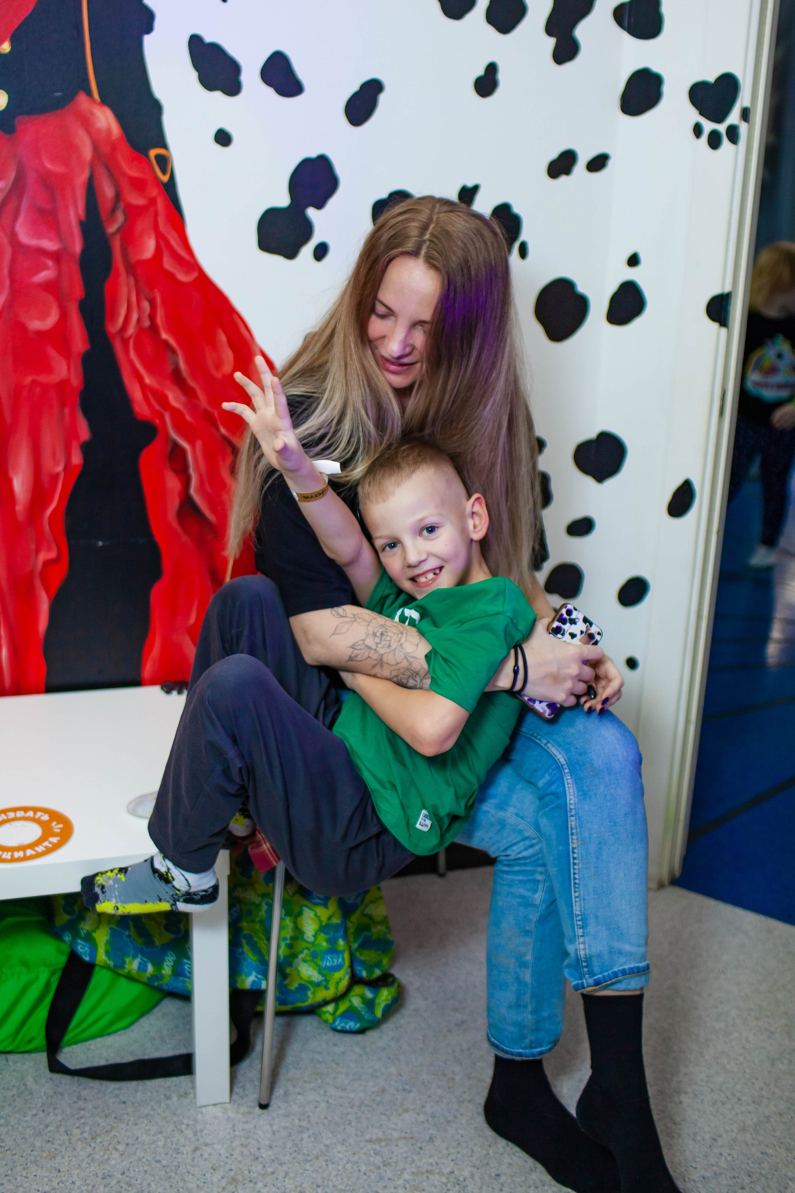 Неон Челендж День рождения Ярослава. Детский и семейный фотограф в Санкт-Петербурге Елизавета Сорокина
