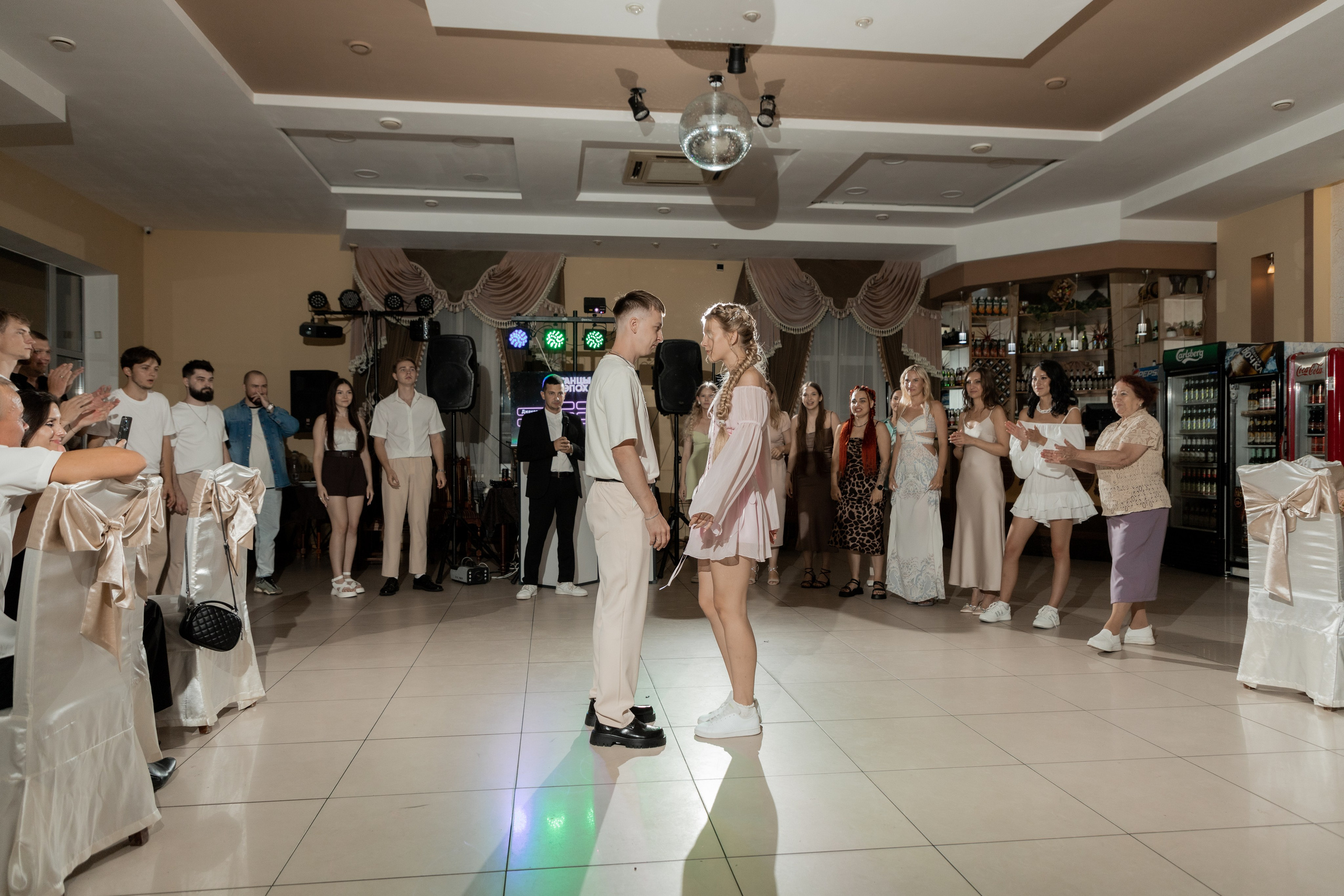 Роман и Александра (банкет). Свадебный фотограф Ангелина Сунгатулина | Саратов | Балаково | Вольск