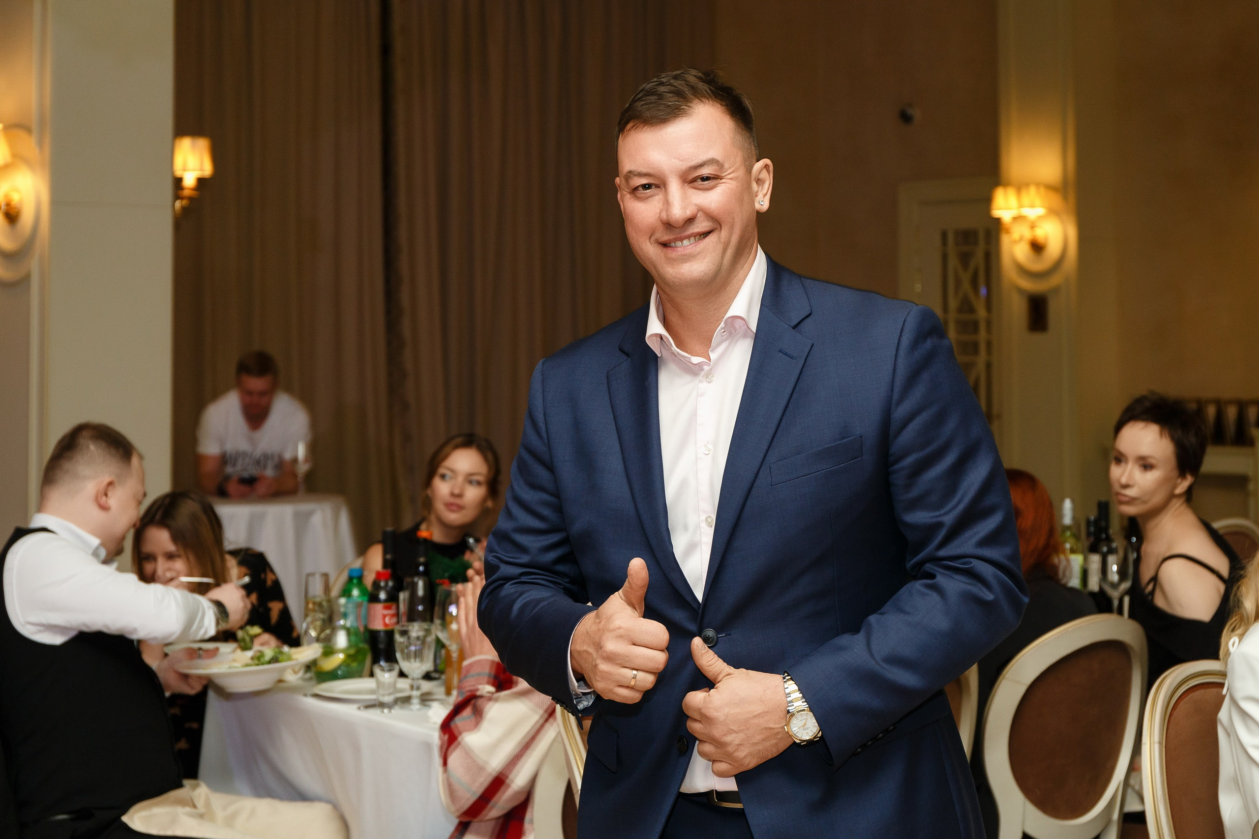 Репортажный фотограф на корпоратив. Спб. Репортажная фотосъёмка в Санкт-Петербурге. Фотограф на праздник. Репортажная фотосъёмка. Профессиональный фотограф на мероприятие. Фотограф для фотозоны. Фотограф на 23 февраля. Профессиональная фотосъёмка на мероприятие. Фотограф на 8 марта. Фотограф на девичник. Профи ру. Фотосъёмка мальчишника. Авито. Фотосессия для коллектива. Репортажная фотосессия.