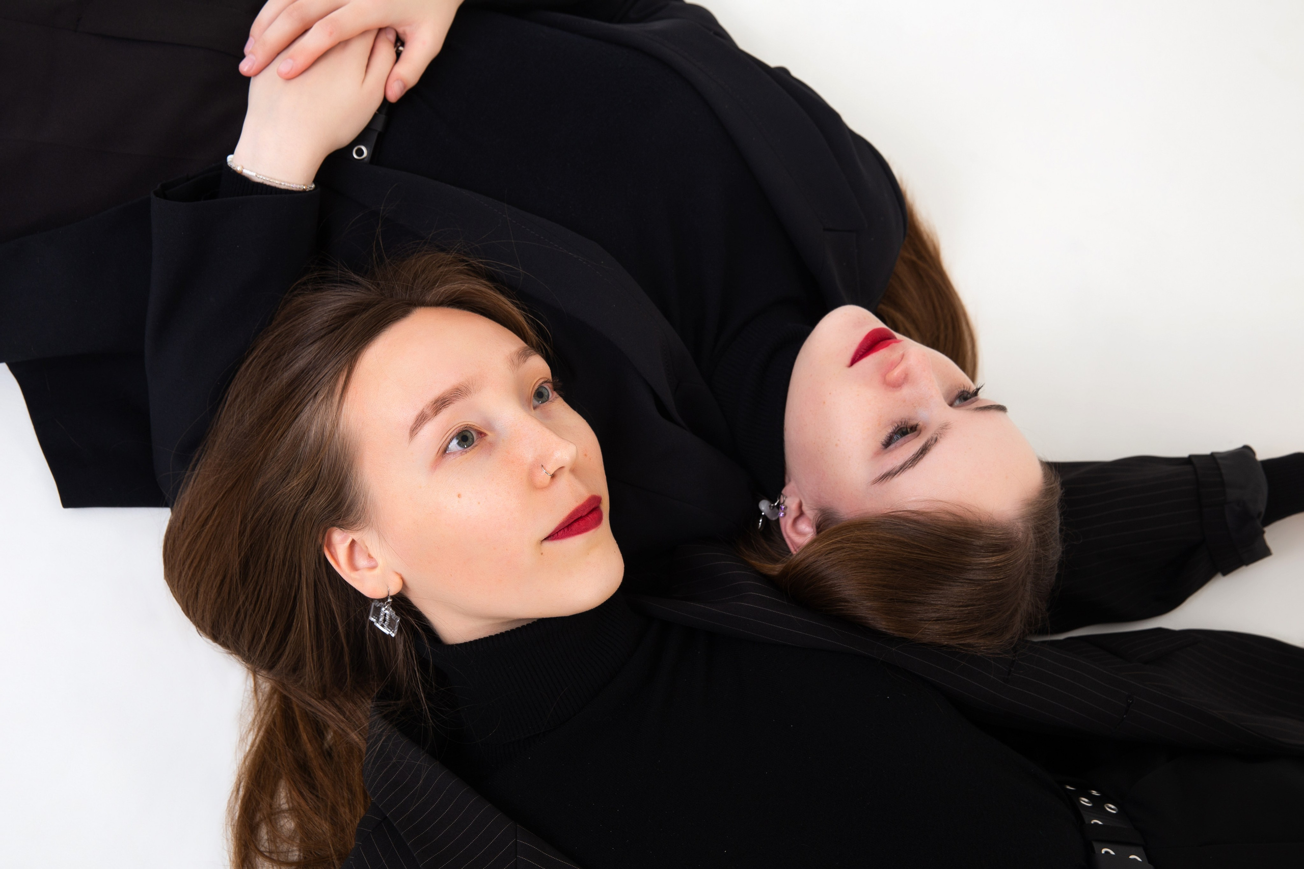 Соня&Виолетта. Паша Страхов — фотограф