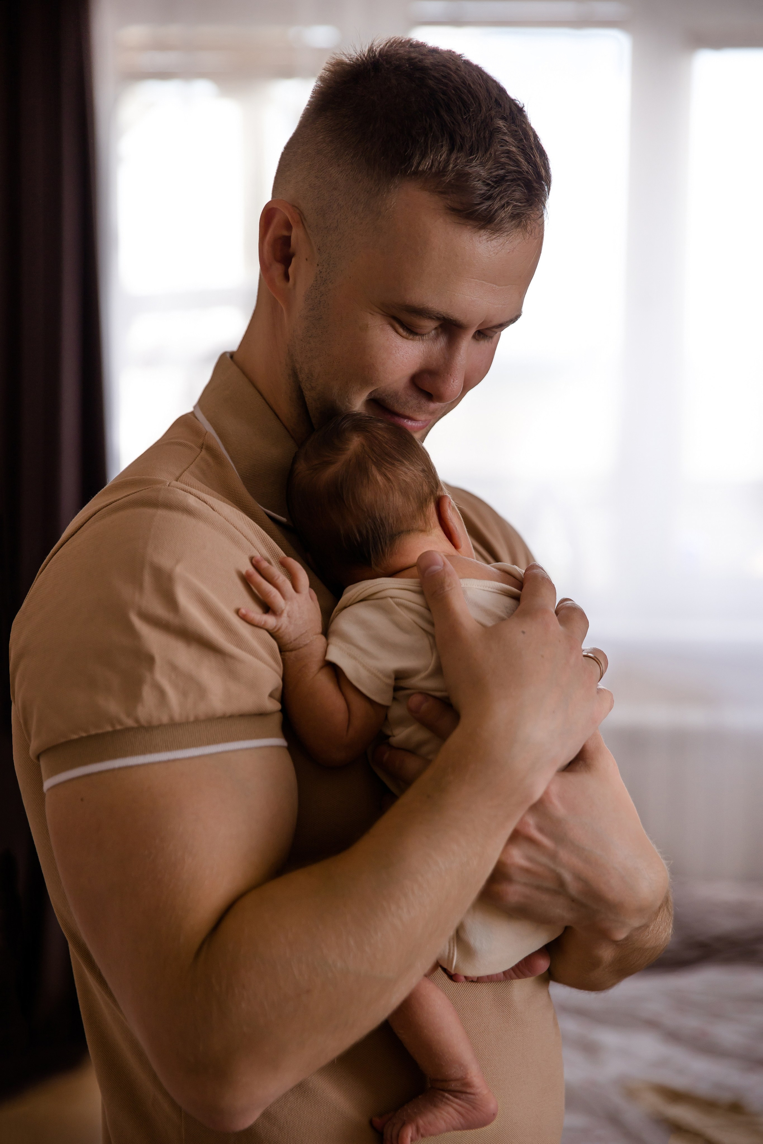Новорожденная Ульяна в уюте дома. Семейный и детский фотограф в Москве Вера Ускова