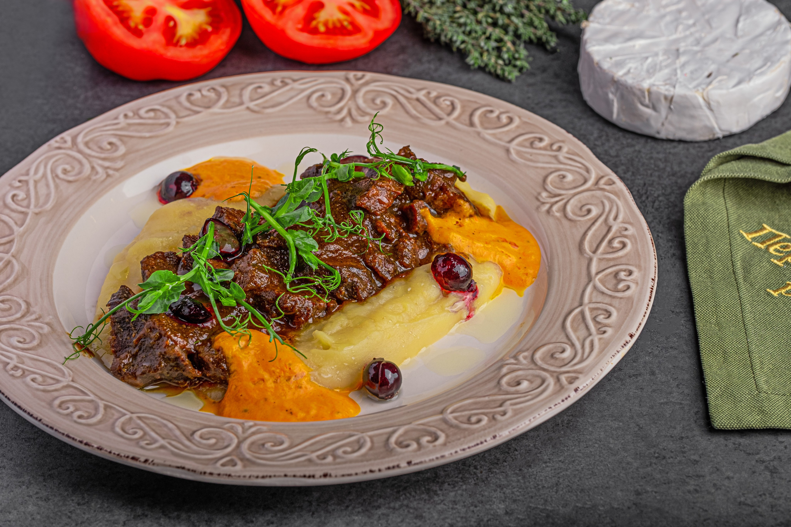 Первый сырный. Предметный и фуд фотограф в Саратове Алина Кравец