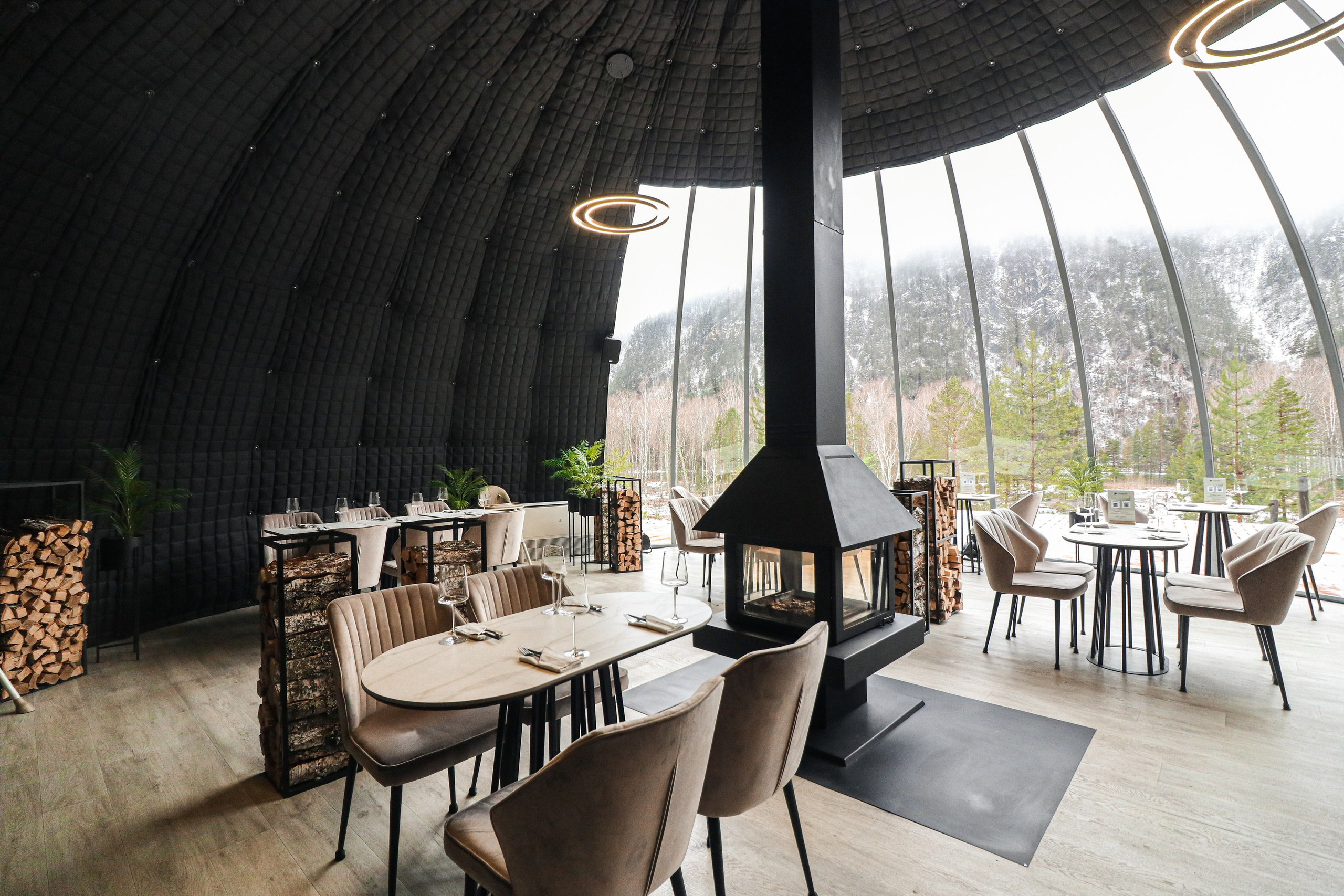 «Pinewood» парк-отель, респ. Алтай. Контент фотограф Дмитрий Борисов