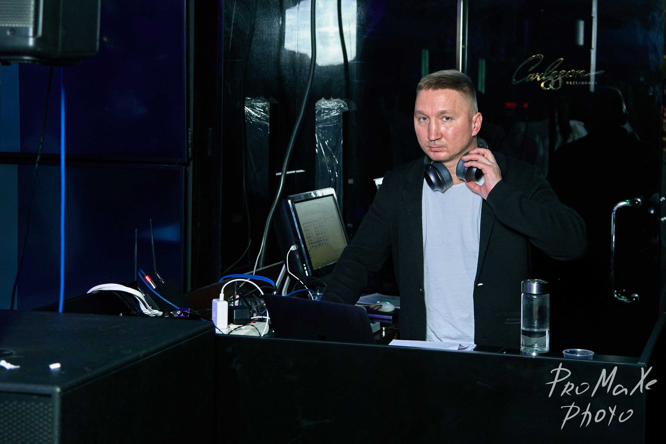 Зал КРАСА МАСС-МЕДИА ЧУВАШИИ. Владимир Суздалов (ProMaXe) — Портретный фотограф, тематические фотосессии в Чебоксарах