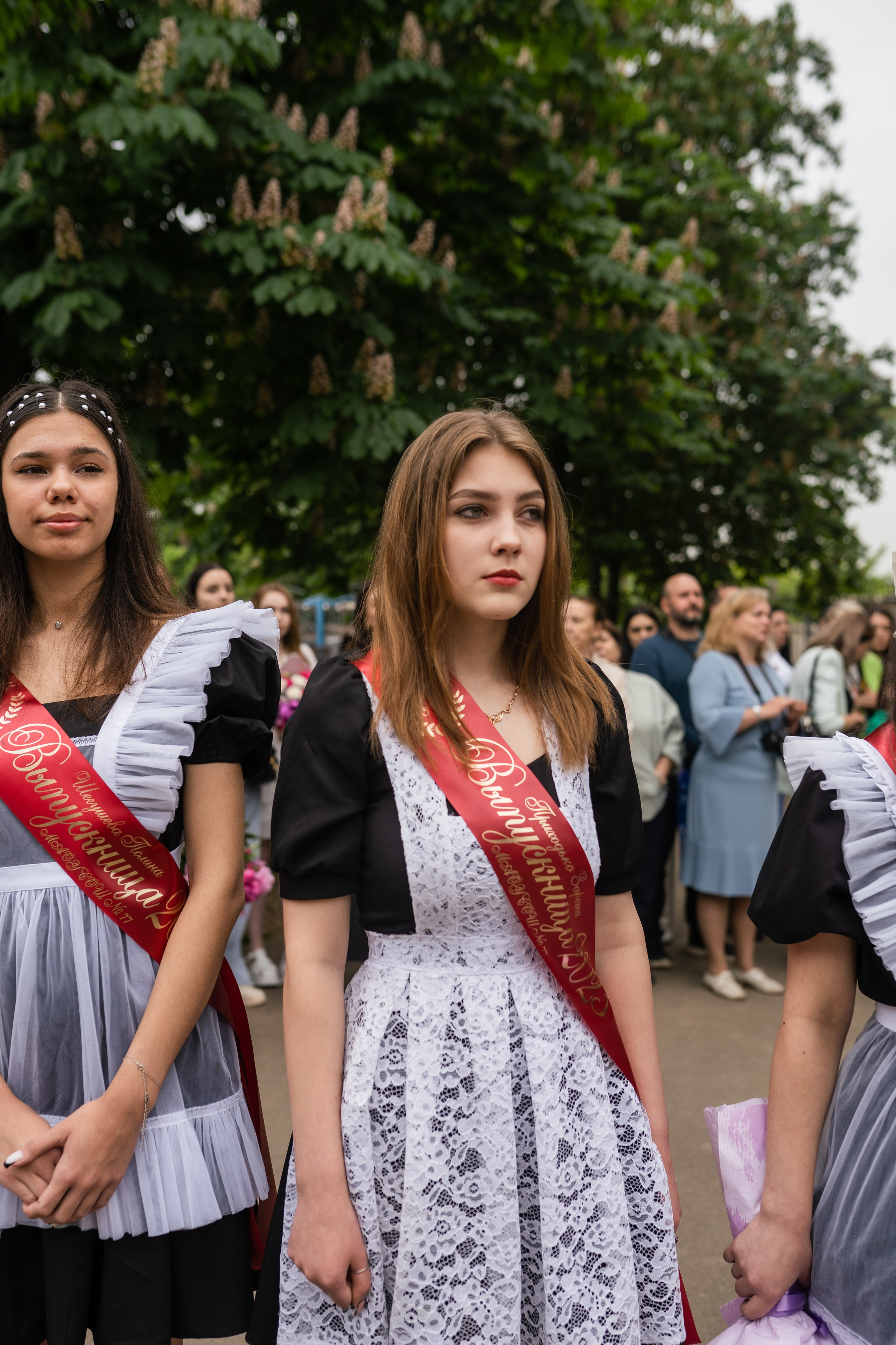 Последний звонок (СШ 77). Выпускные альбомы «Поколение» в городе Краснодар