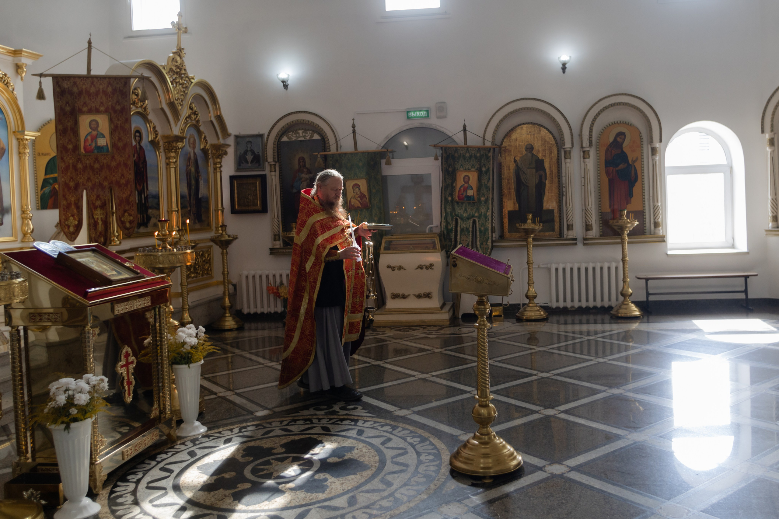 Венчание (Храм святителя Иннокентия). Свадебный и семейный фотограф в Перми Дергачева Кристина