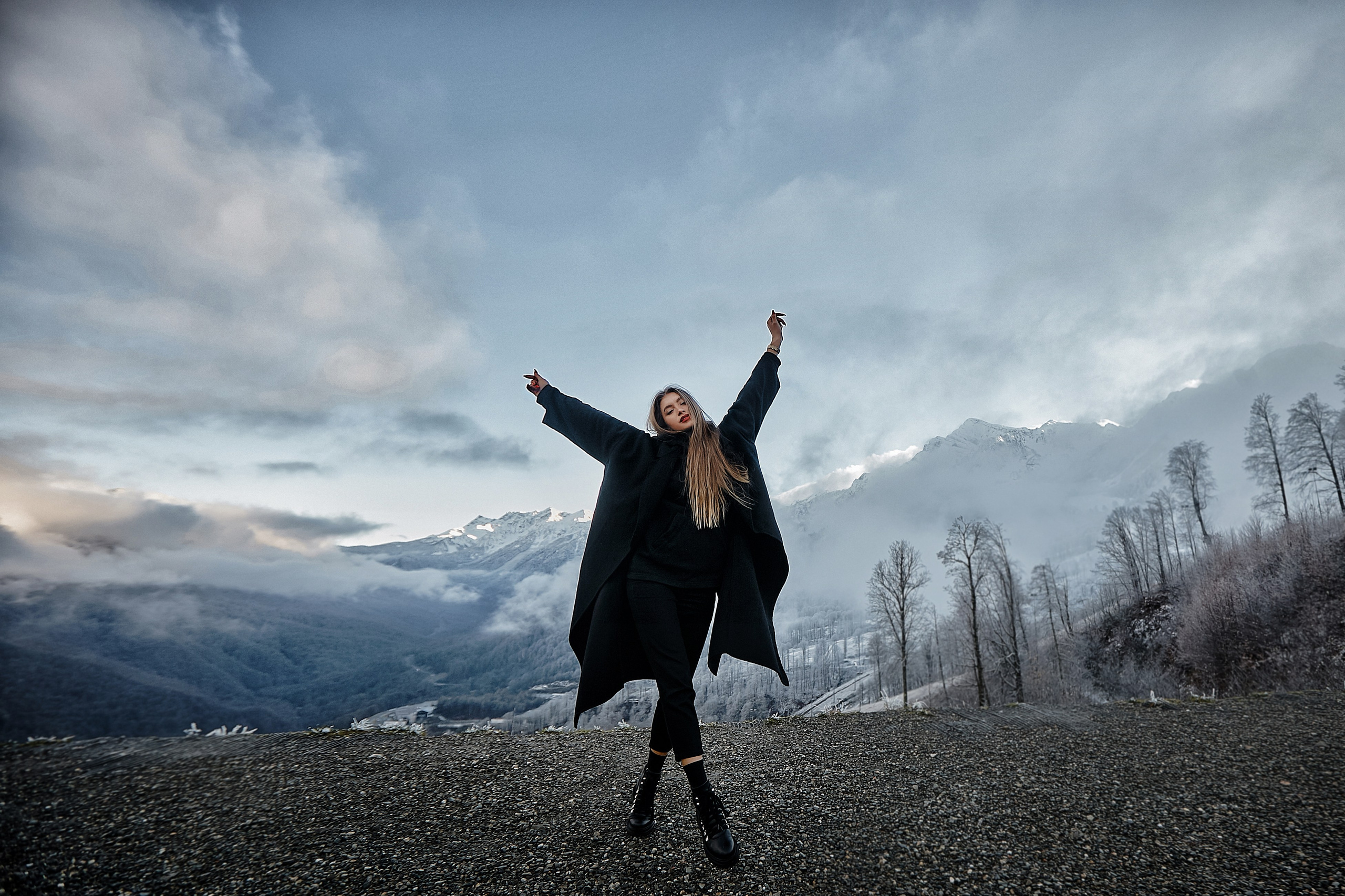 Ангелина в горах. Фото и видео контент в Сочи, фотограф, видеограф Сочи