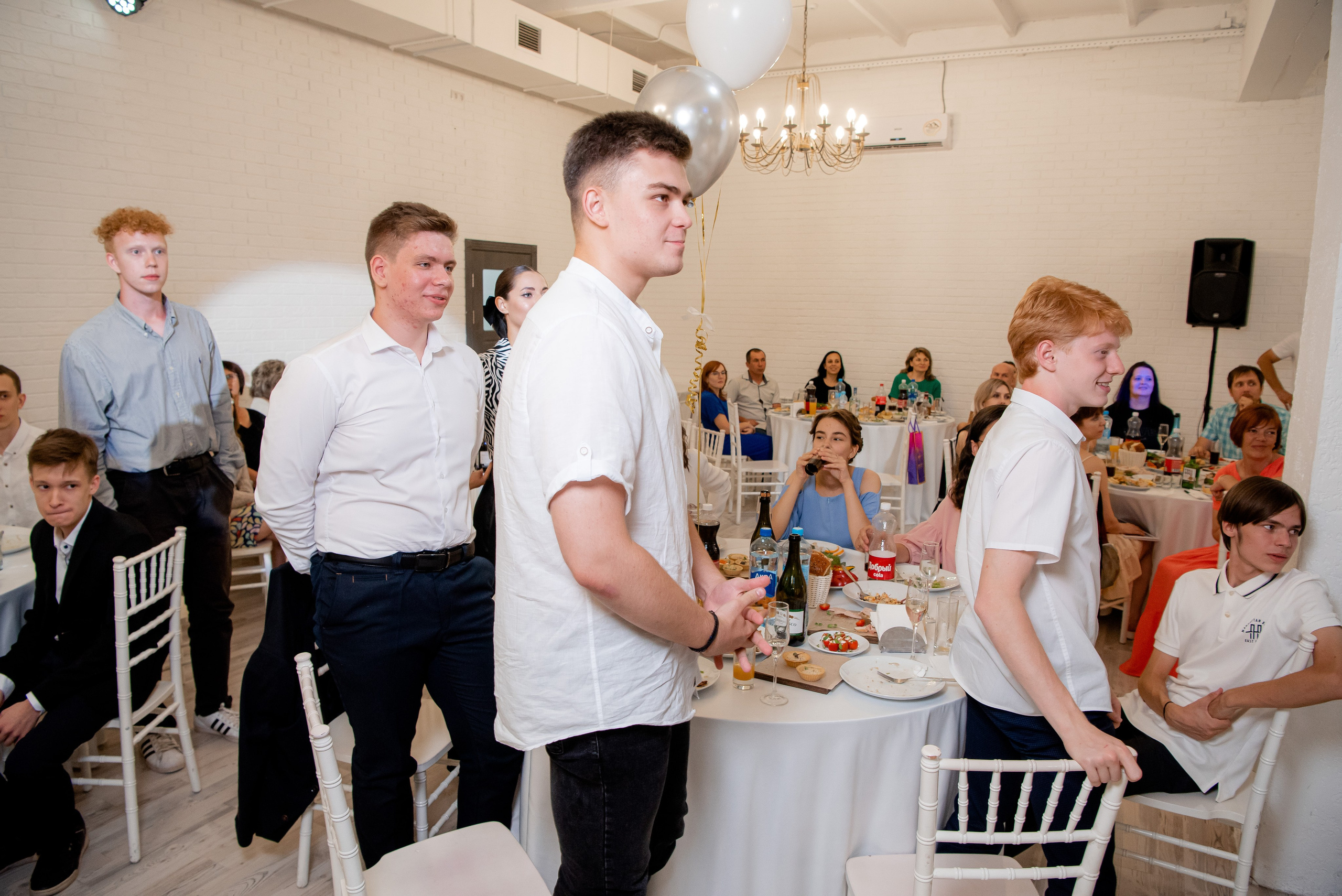 30 Школа. Вручение и Банкет. ДК Юбилейный и Банхоф. Фотограф в Волгограде и Волжском Александр Горбань