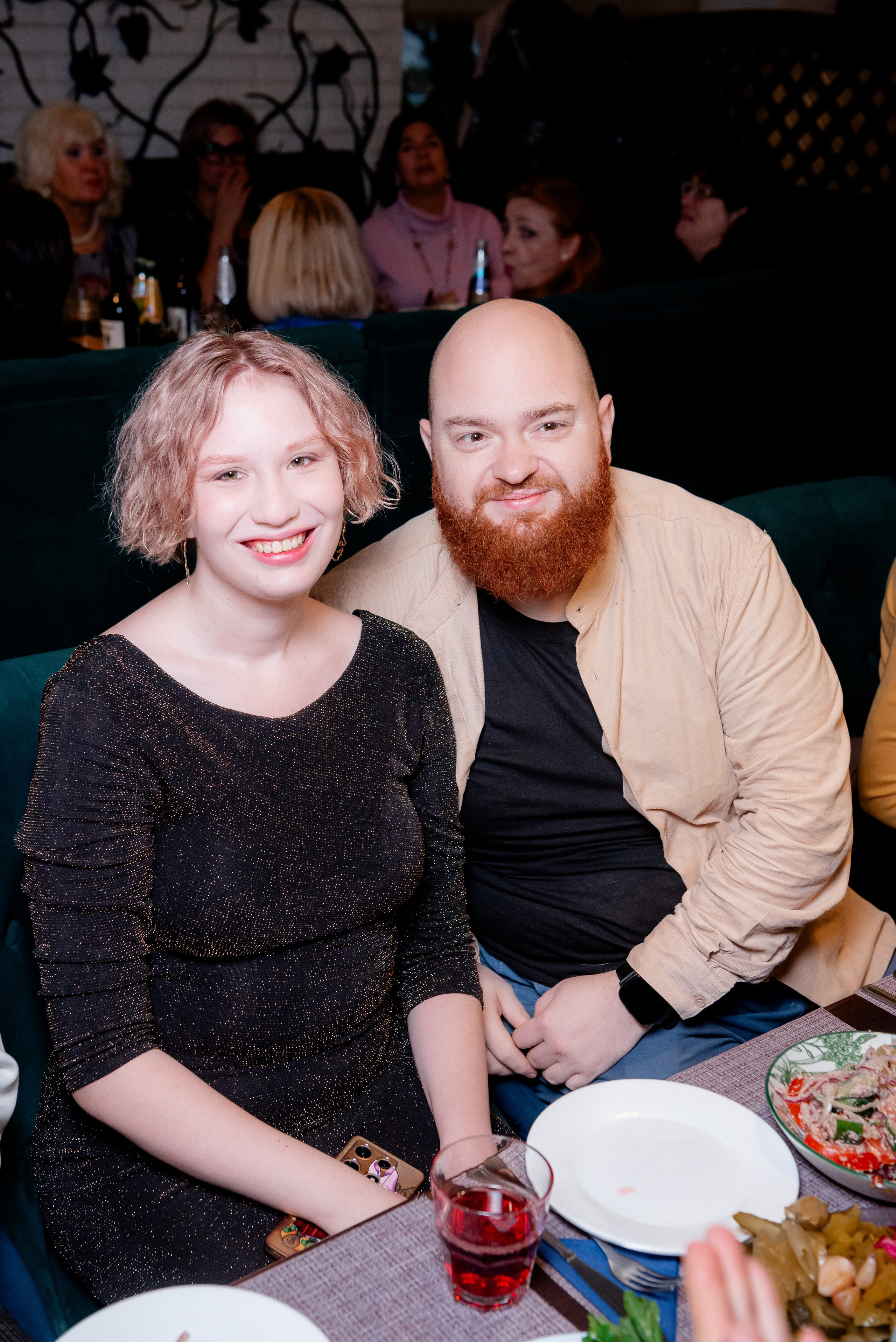 Ирина в кафе Тамада. Фотограф в Волгограде и Волжском Александр Горбань