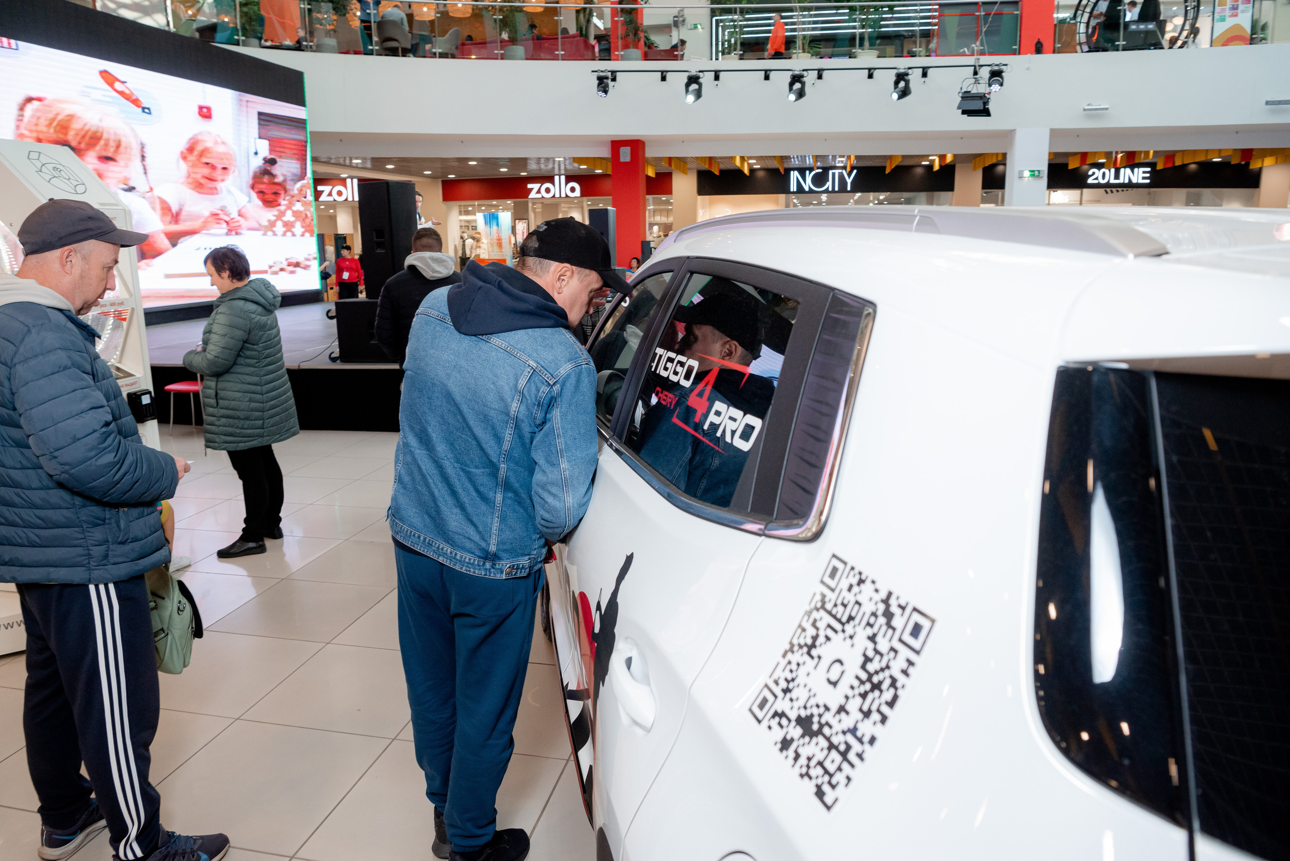 АГАТ в ТЦ Мармелад. Фотограф в Волгограде и Волжском Александр Горбань