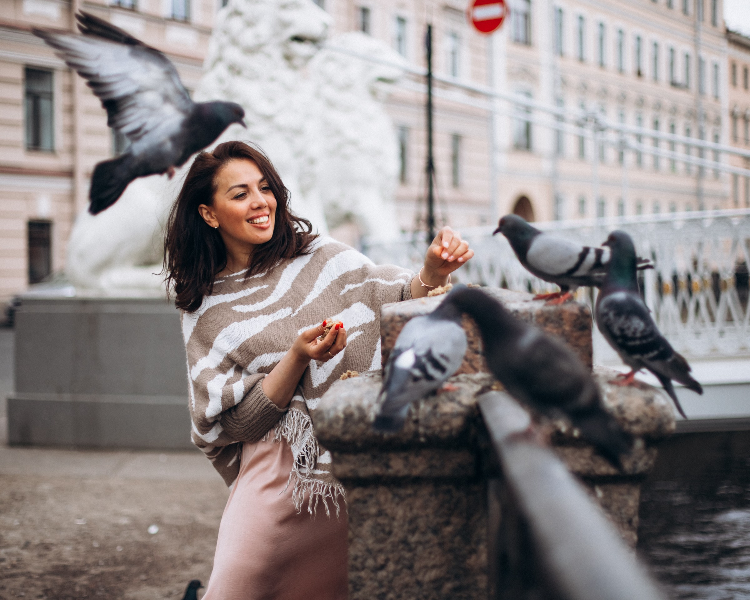 Анастасия в июне. Фотопрогулка в Петербурге. Индивидуальный и семейный фотограф в Санкт-Петербурге