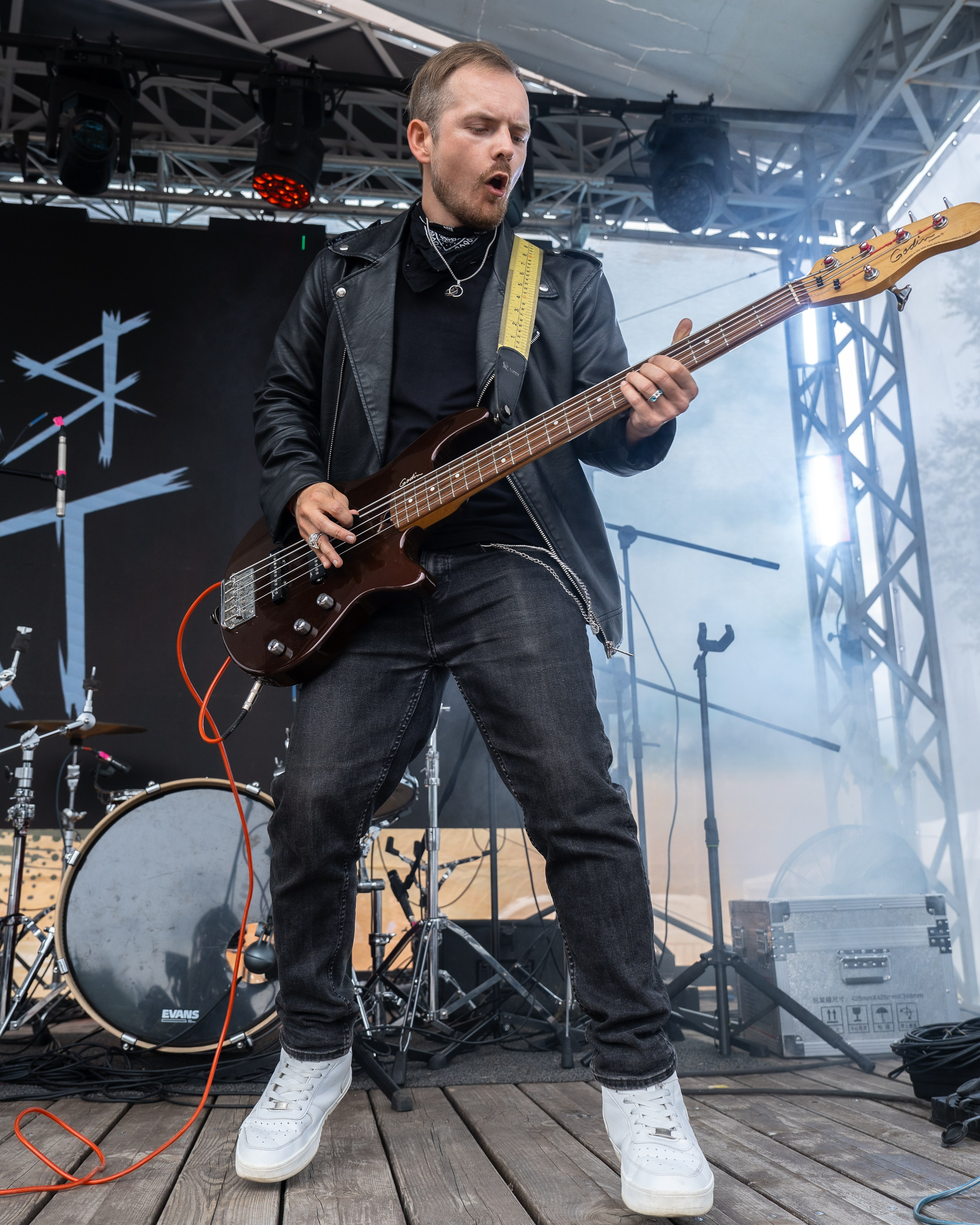 Фотоотчет с главного панк-рок фестиваля страны Anti-Party 2025. Фотограф Николай Прокофьев модельные тесты в Москве