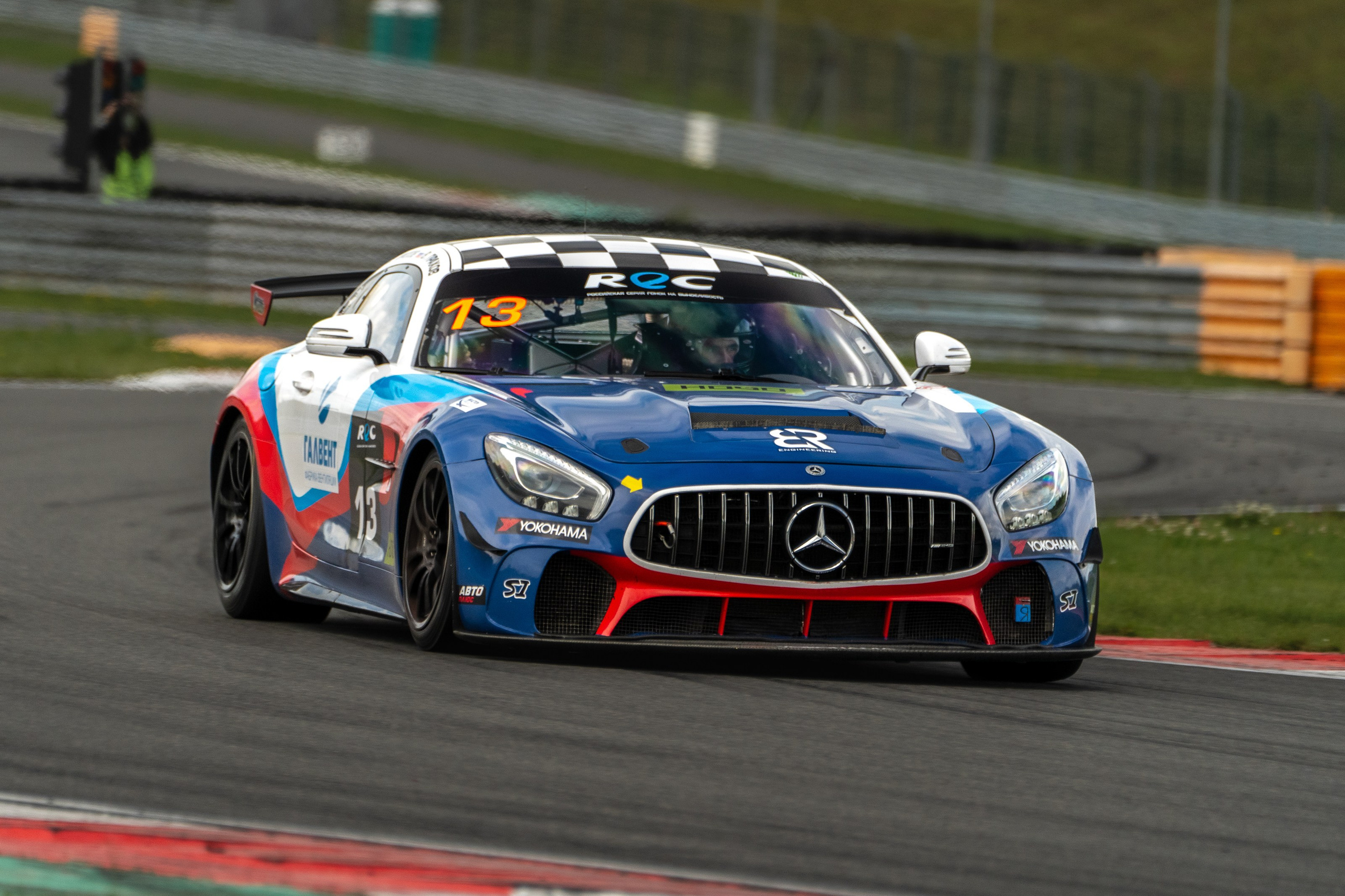 Фотографии российских и международных чемпионатов по автомобильному спорту. Фотограф Николай Прокофьев модельные тесты в Москве