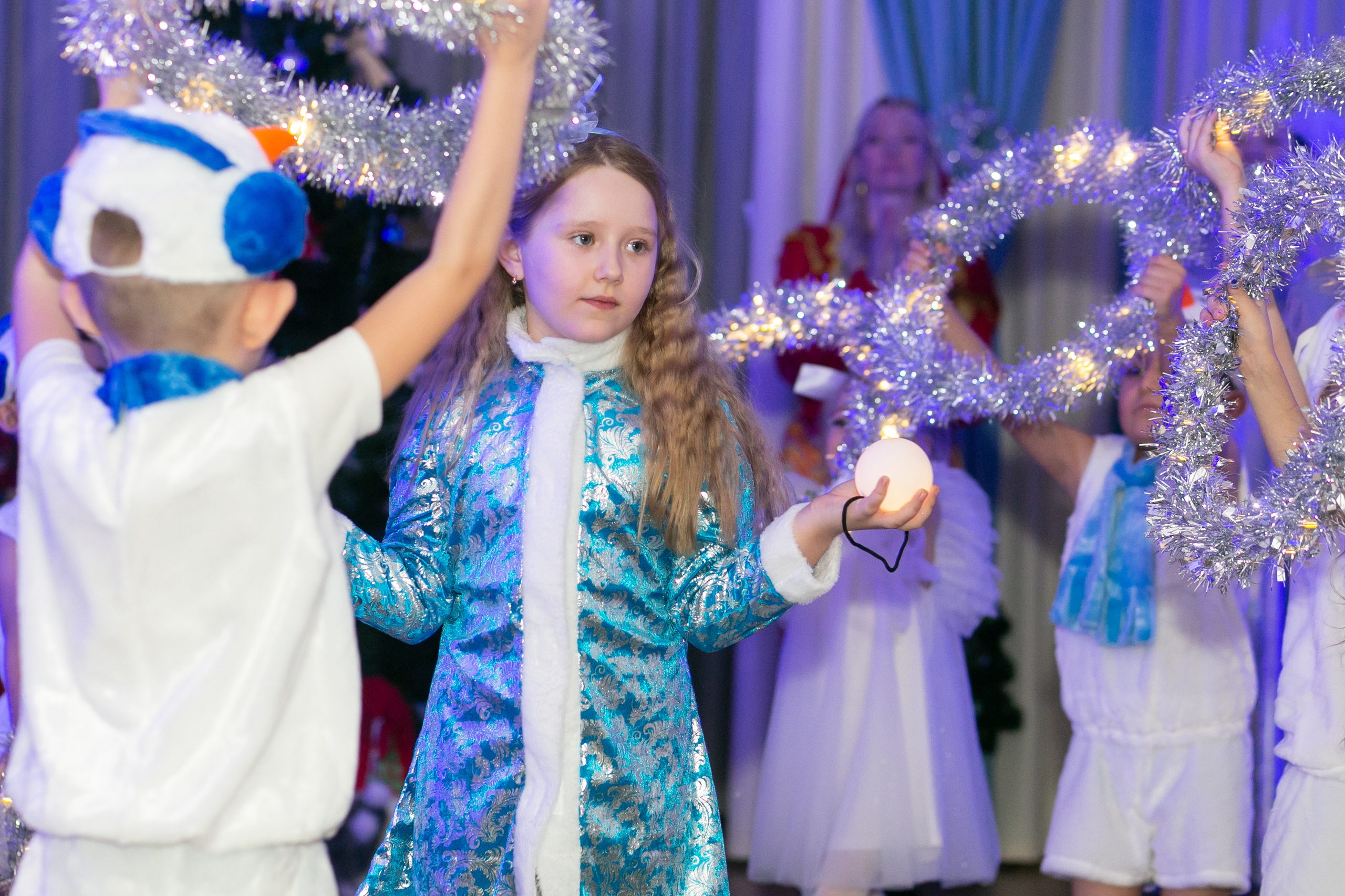 Выпускные и Утренники. Фотограф новорожденных и семейный фотограф НСО г. Бердск Марина Львова