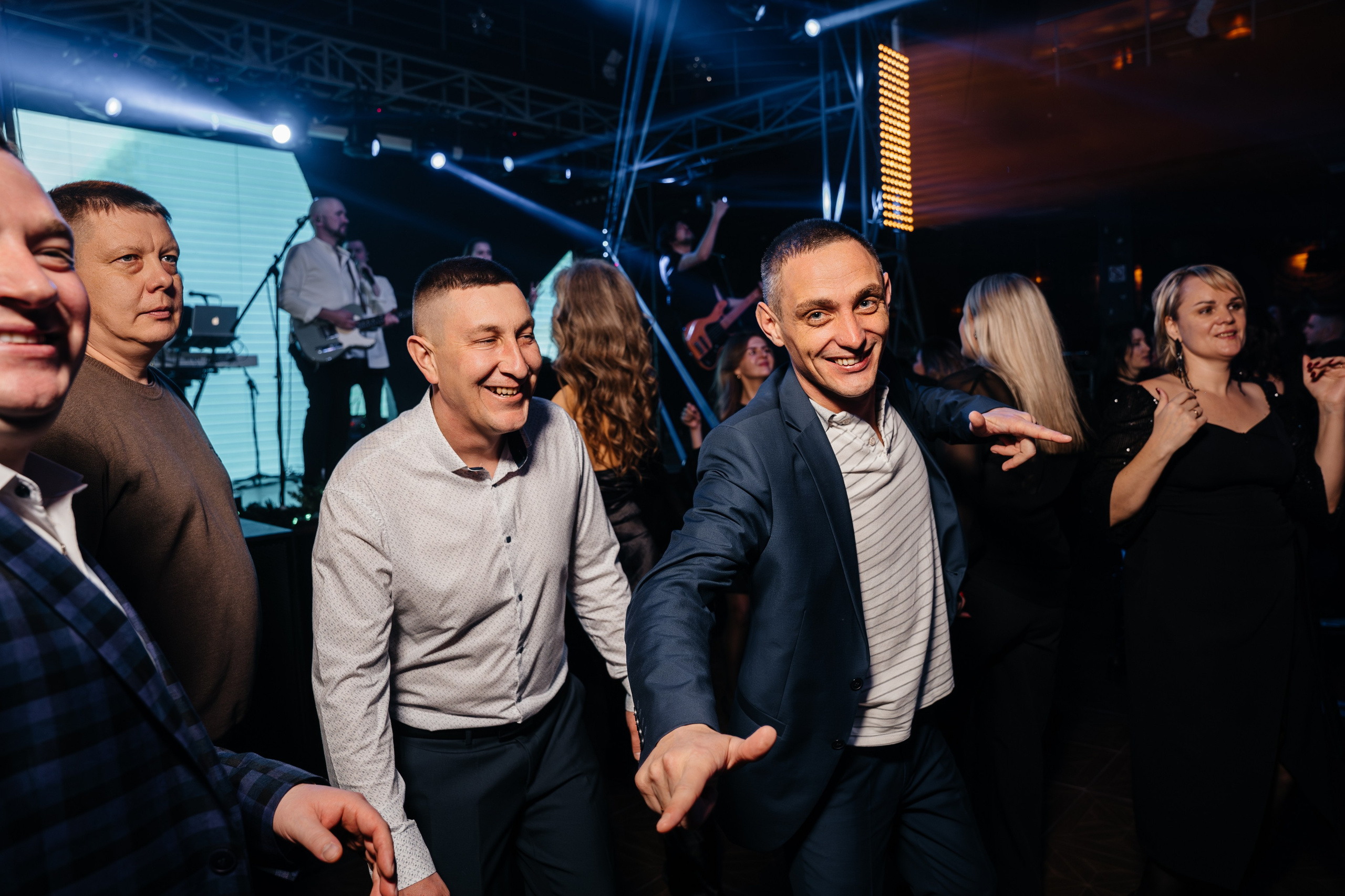 Корпоратив «СОВКОМБАНК». Свадебный фотограф Барнаул Алексей Павлов