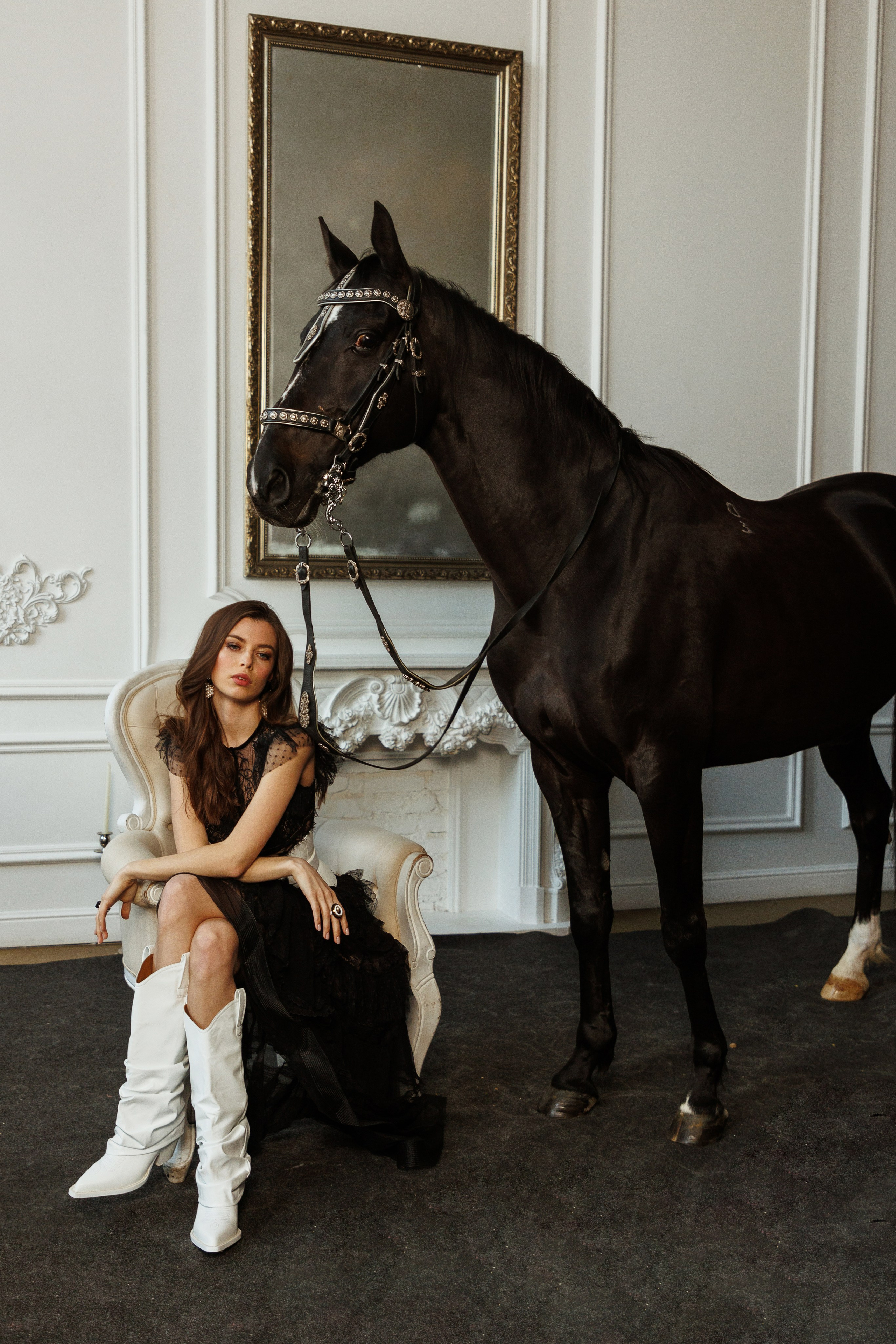 Лошадь в студии. Марковкина КрисТина