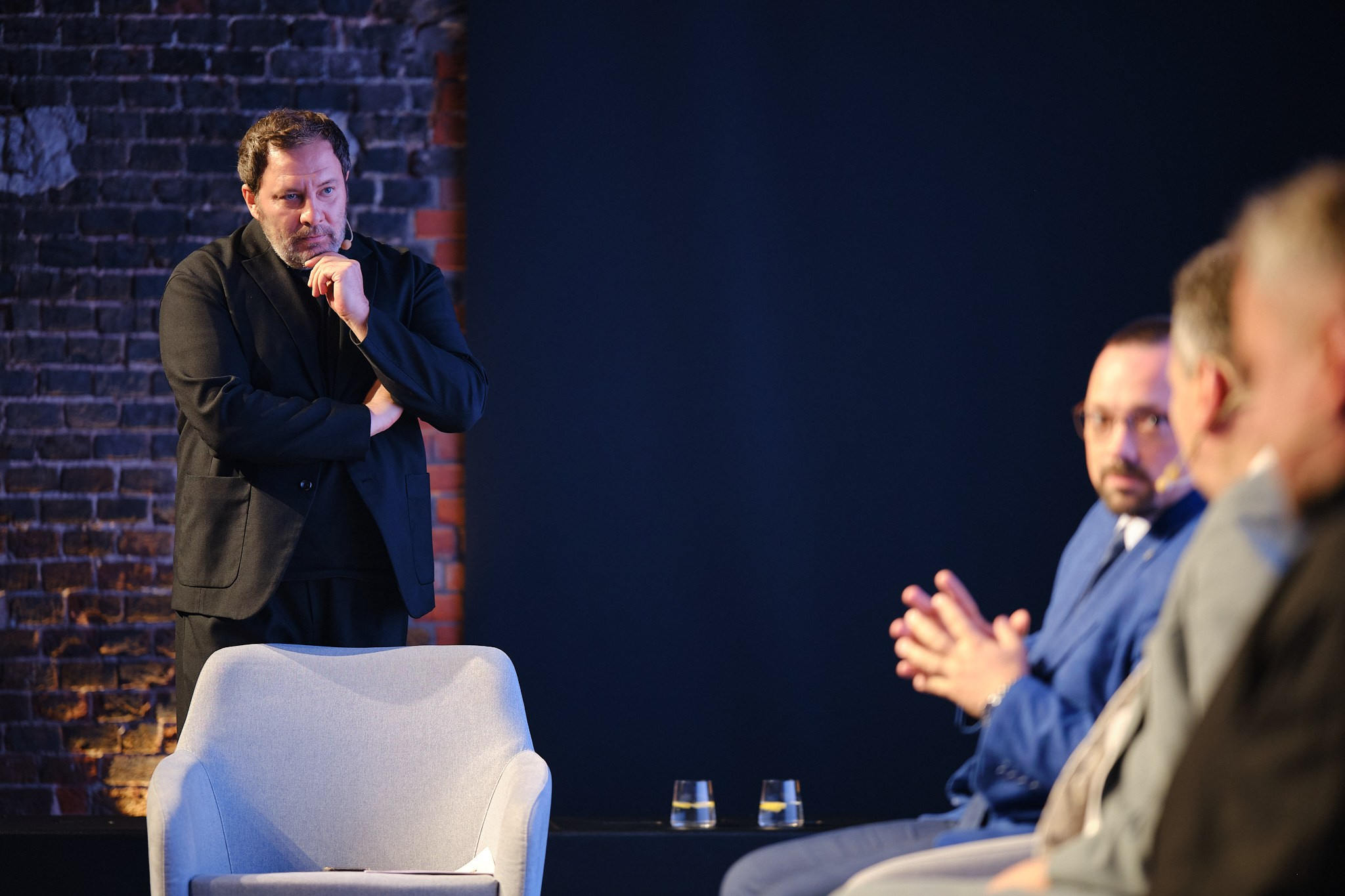 ЧТИВО х Точка Банк «ЭКОНОМИКА ВРЕМЕНИ» (©ЧТИВО). Профессиональный фотограф в Москве Павел Жданов