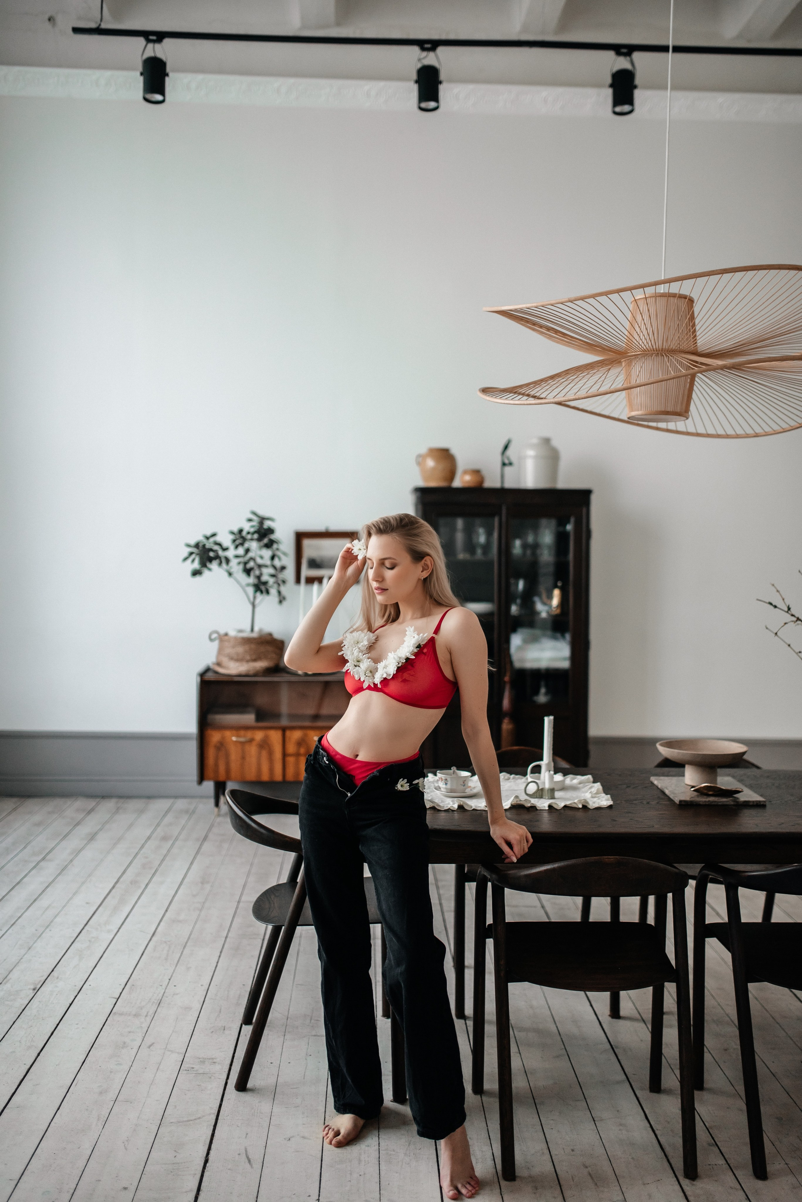 Диона, 2024. Главная