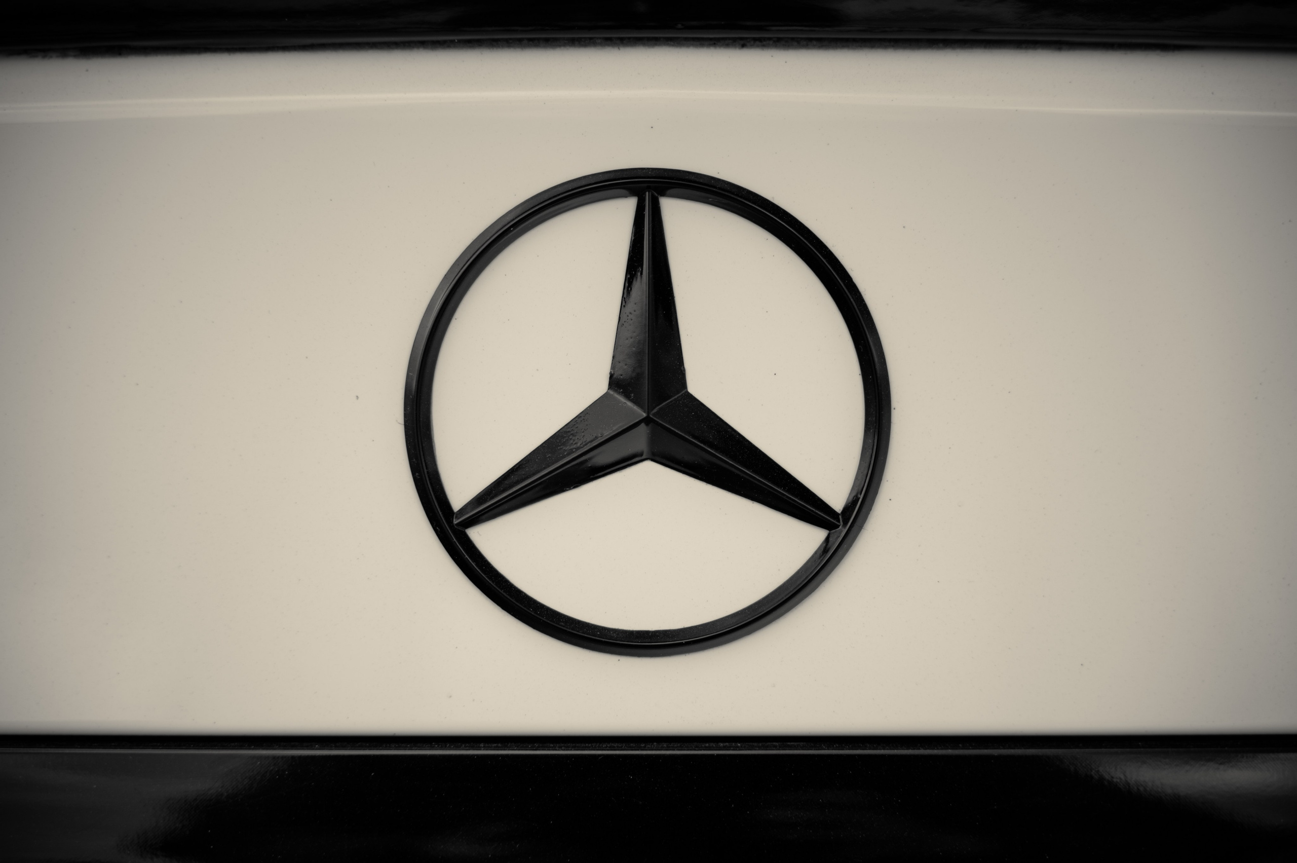 Автомобильная фотосъёмка Mercedes-benz c63 amg. Фотограф/видеограф Богдан Голованов