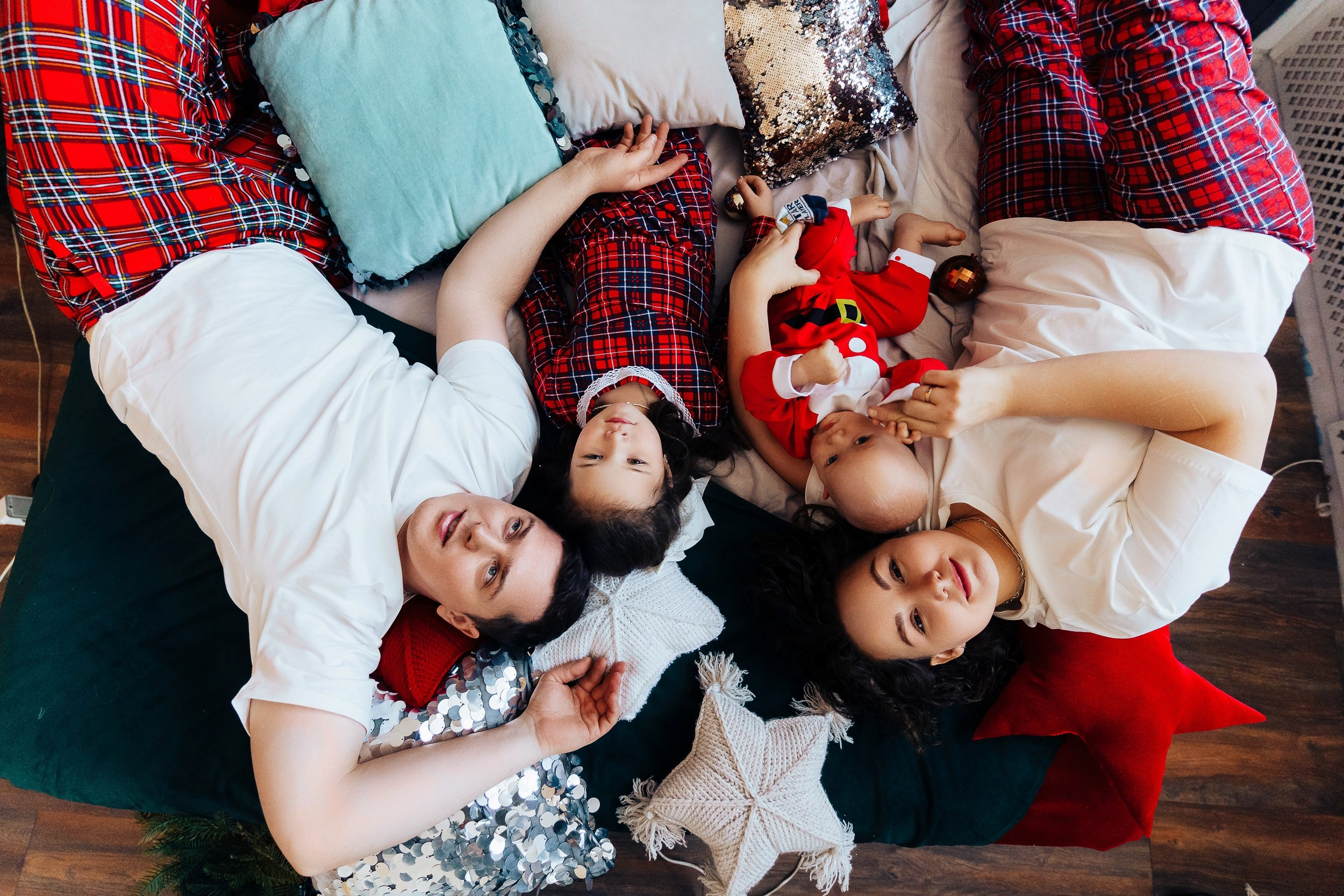 Семейная съёмка. Фотостудия Версаль. Ваш свадебный и семейный фотограф