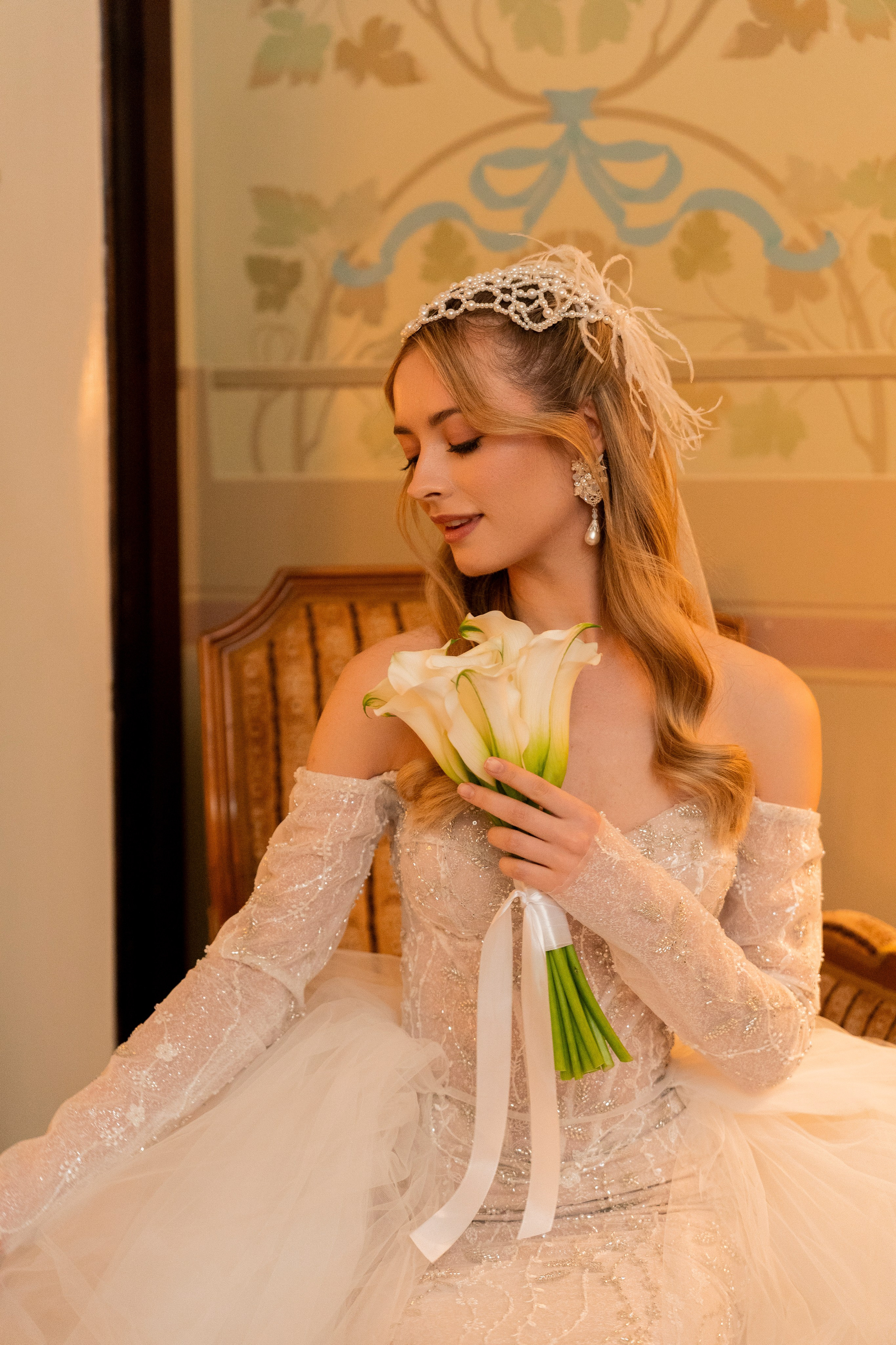 Свадебная фотосессия в отеле Метрополь. Свадебный фотограф в Москве Анна Полушина