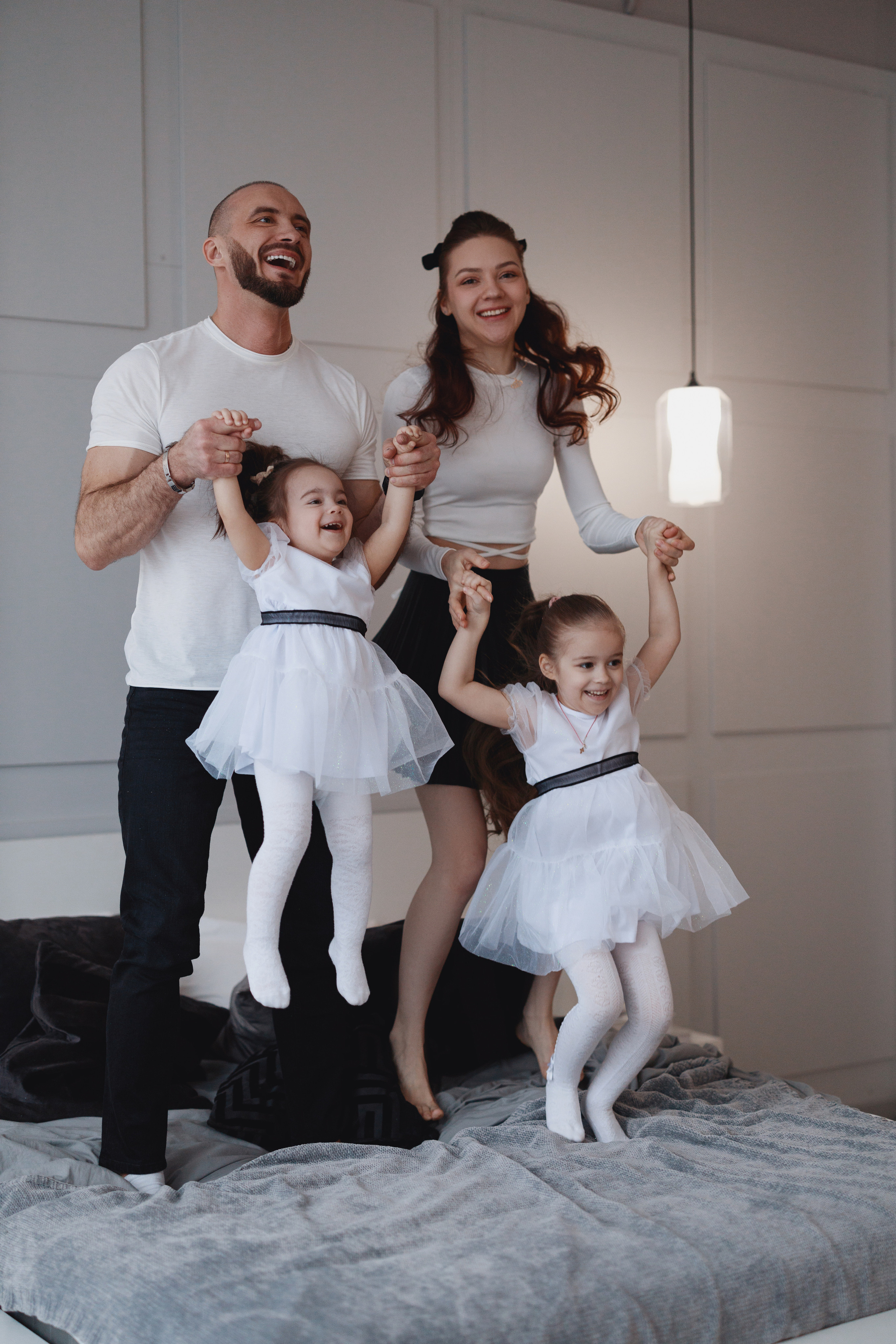 Семейная фотосессия в фотостудии Санкт-Петербург. Фотограф Санкт-Петербург Конюхова Мария