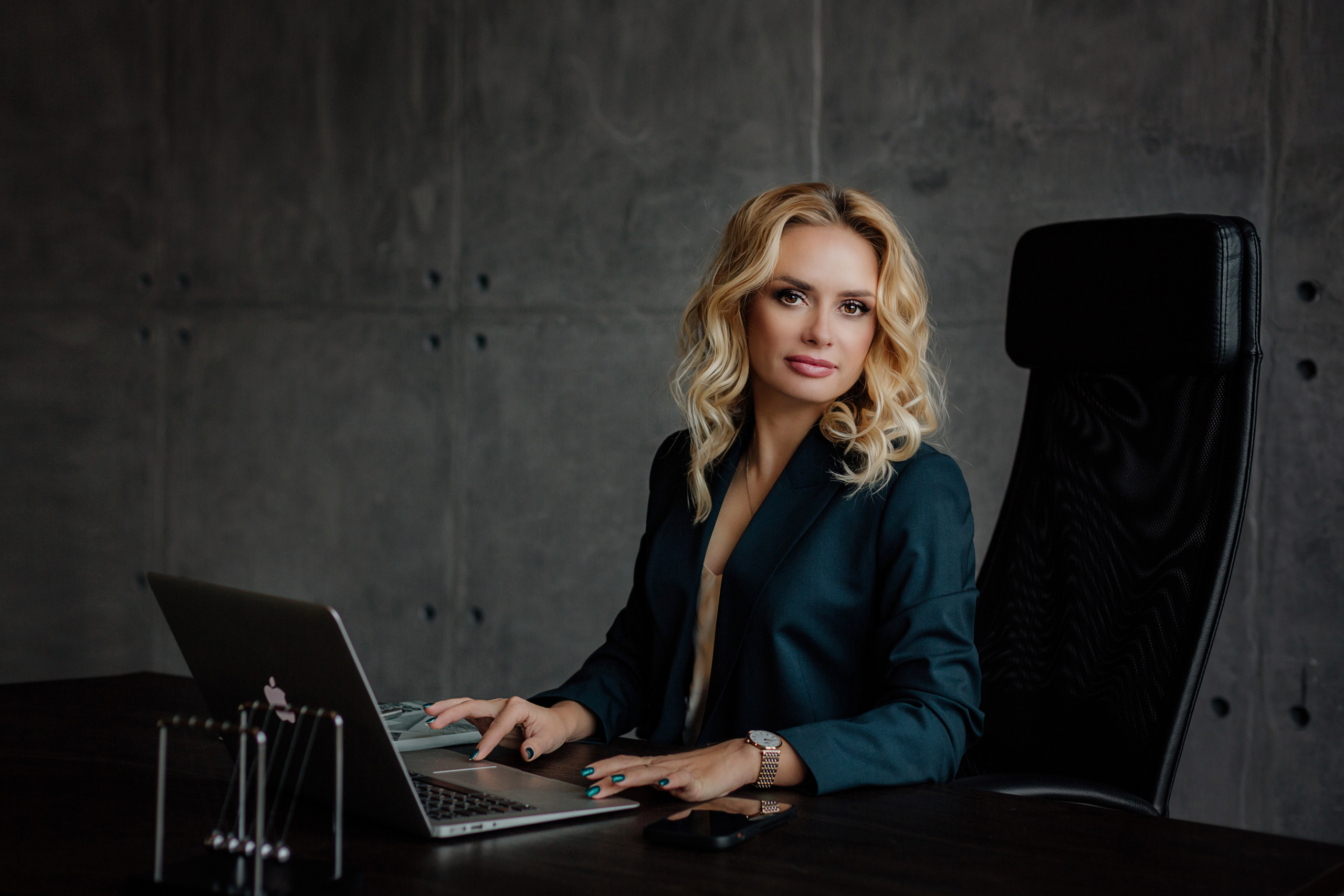 Деловая фотосессия для владелицы детского центра. Деловая и Бизнес съемка в  Москве Инесса Грушко