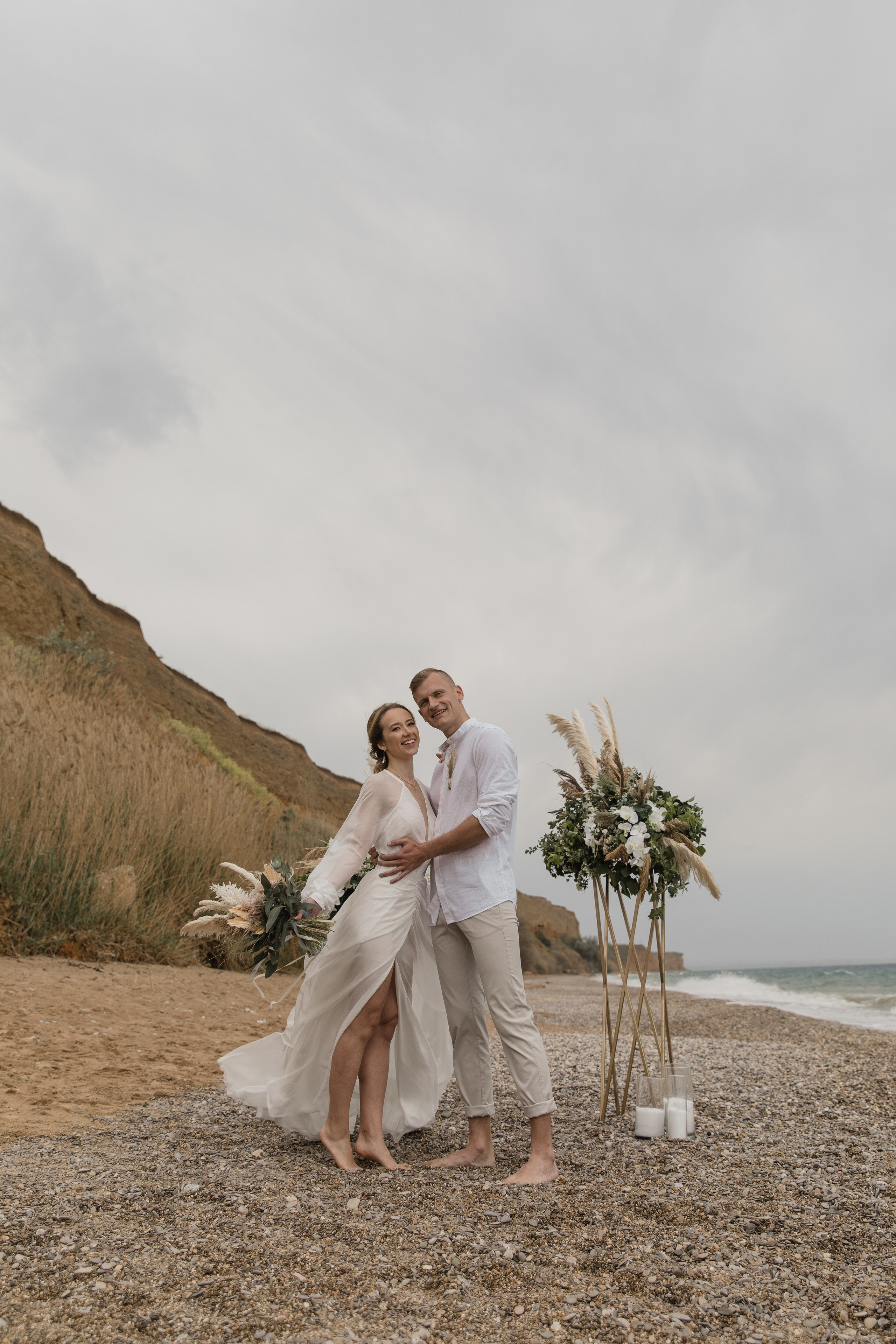 На берегу моря…. СВАДЕБНЫЙ ФОТОГРАФ В КРЫМУ И СЕВАСТОПОЛЕ