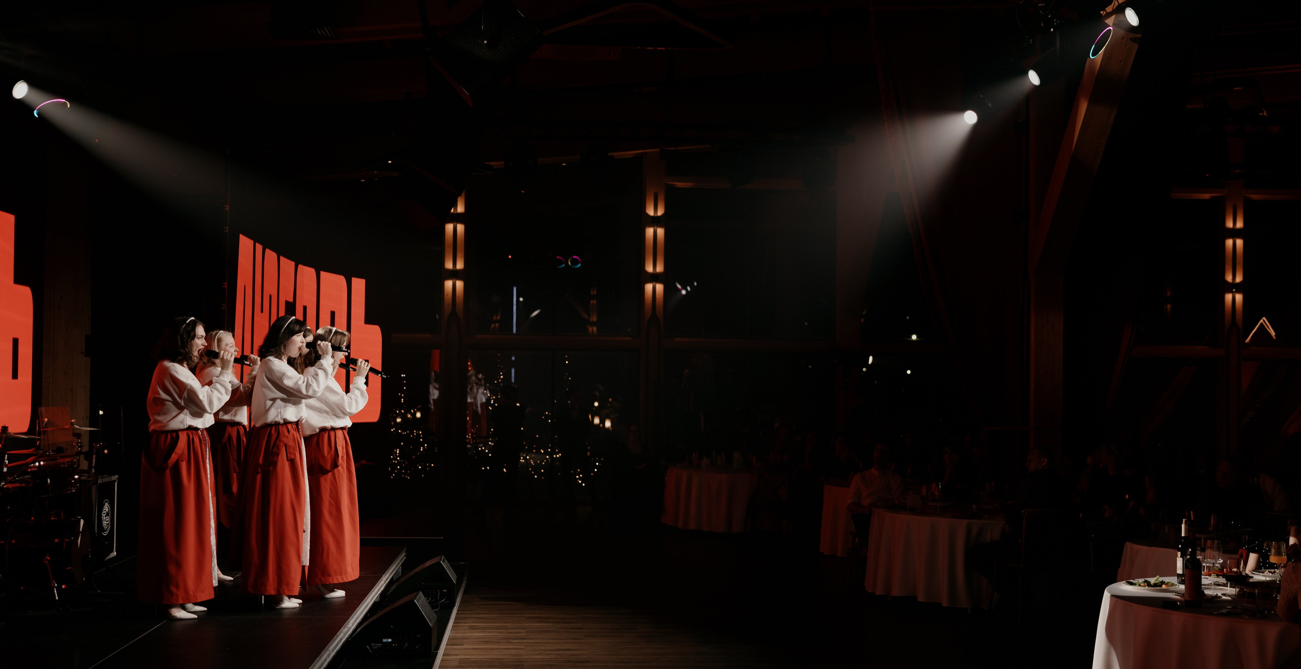 ИНФОРМПРОЕКТ. Свадебный и репортажный фотограф Киров | Вадим Карпук