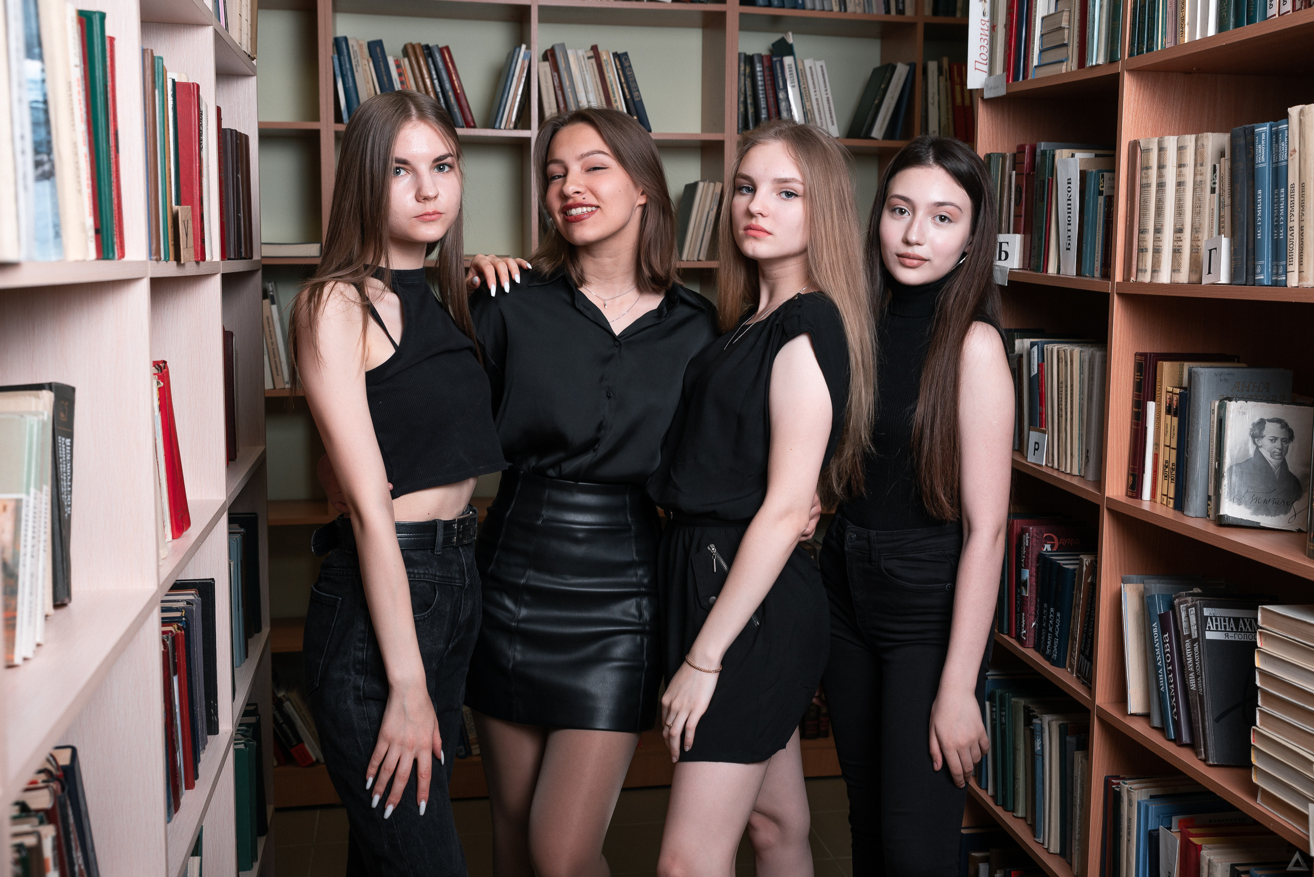 Гимназия. Съемка для альбома 2021. Производство фото и видео