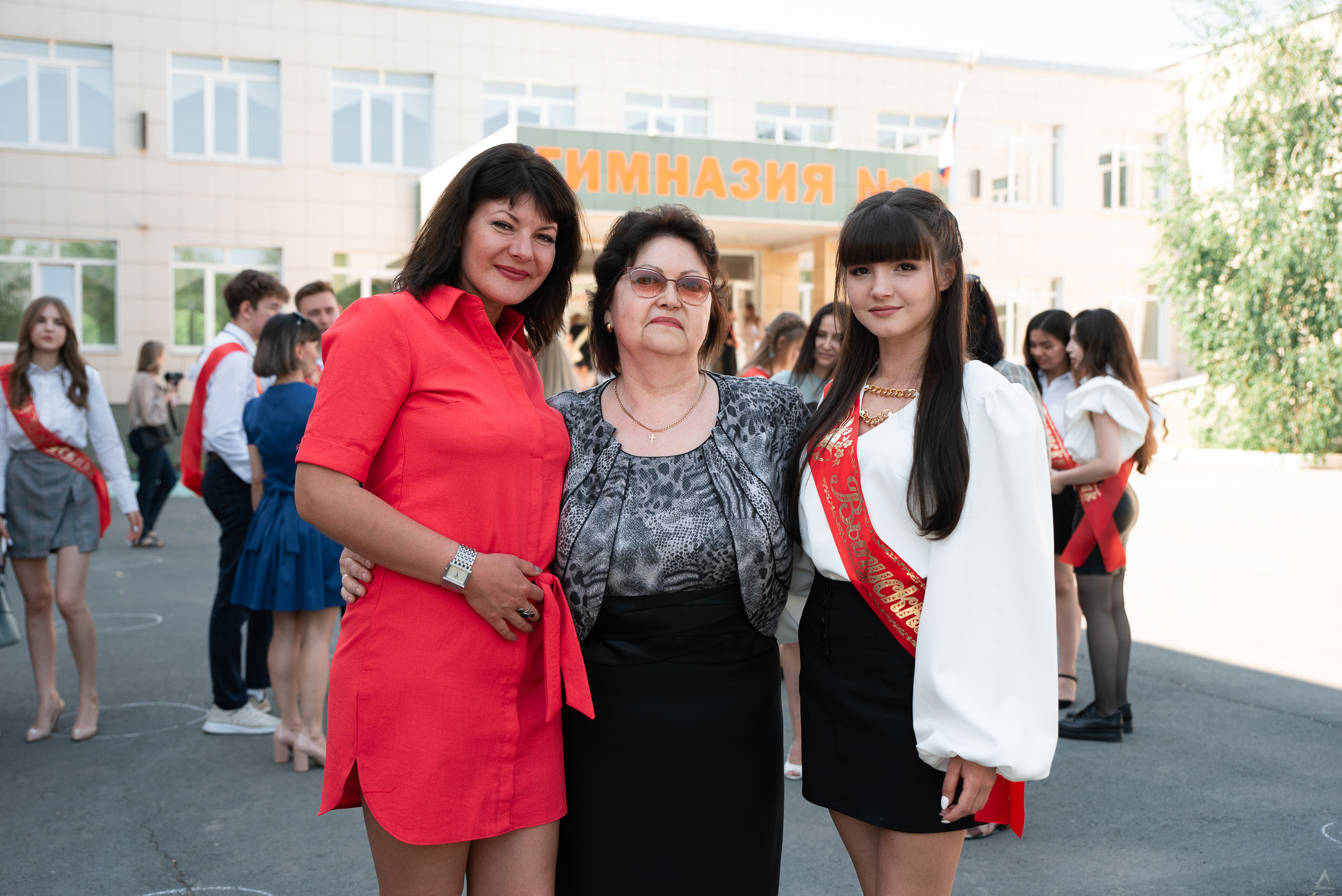 Гимназия. Последний звонок 2021. Производство фото и видео