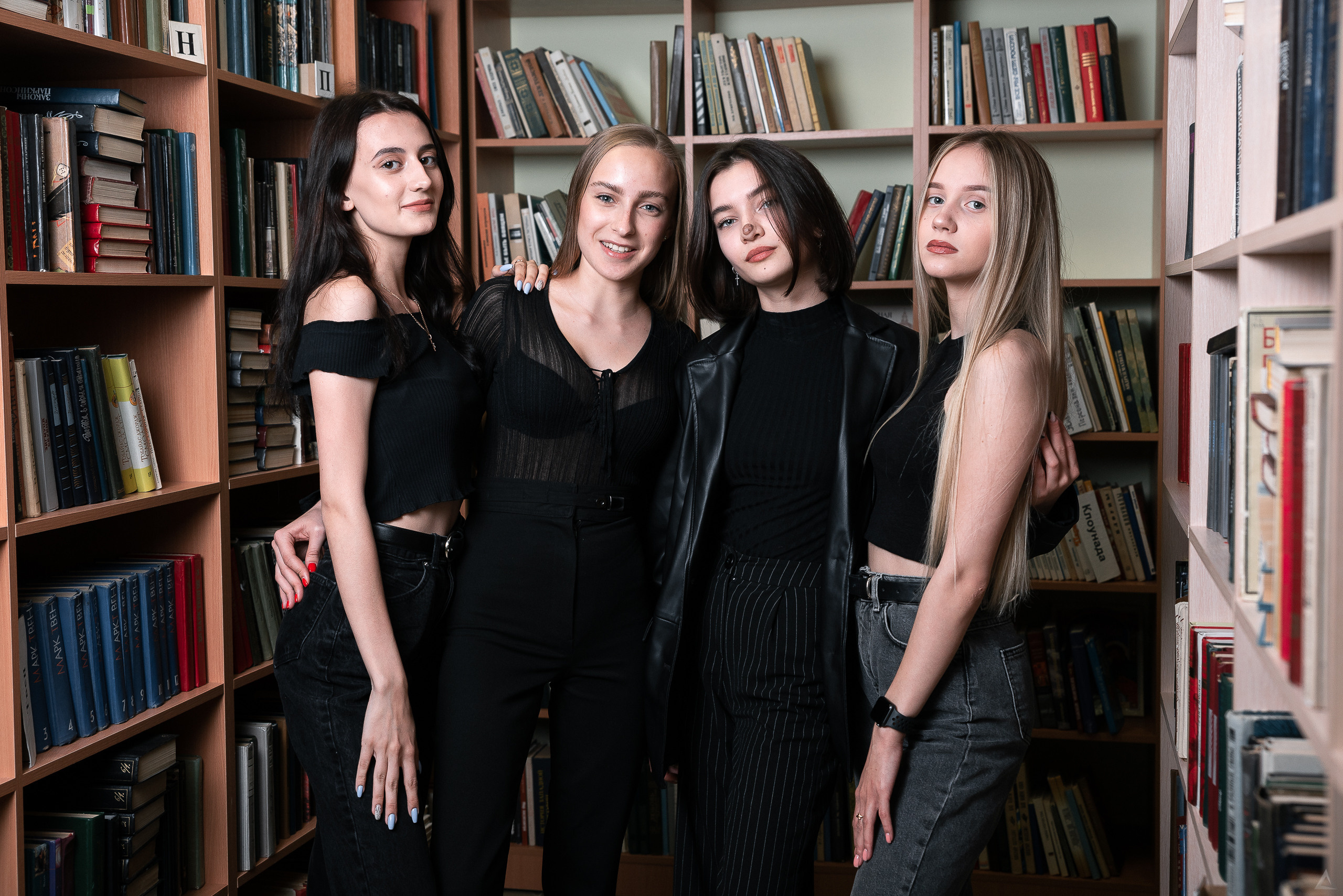 Гимназия. Съемка для альбома 2021. Производство фото и видео