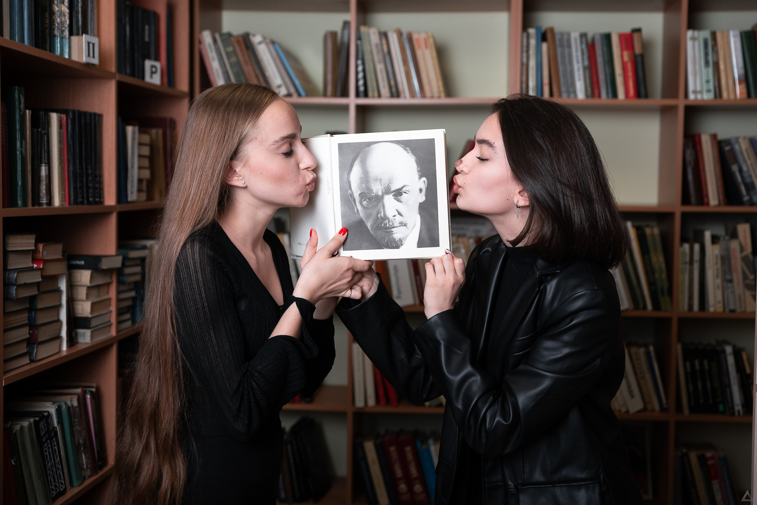 Гимназия. Съемка для альбома 2021. Производство фото и видео