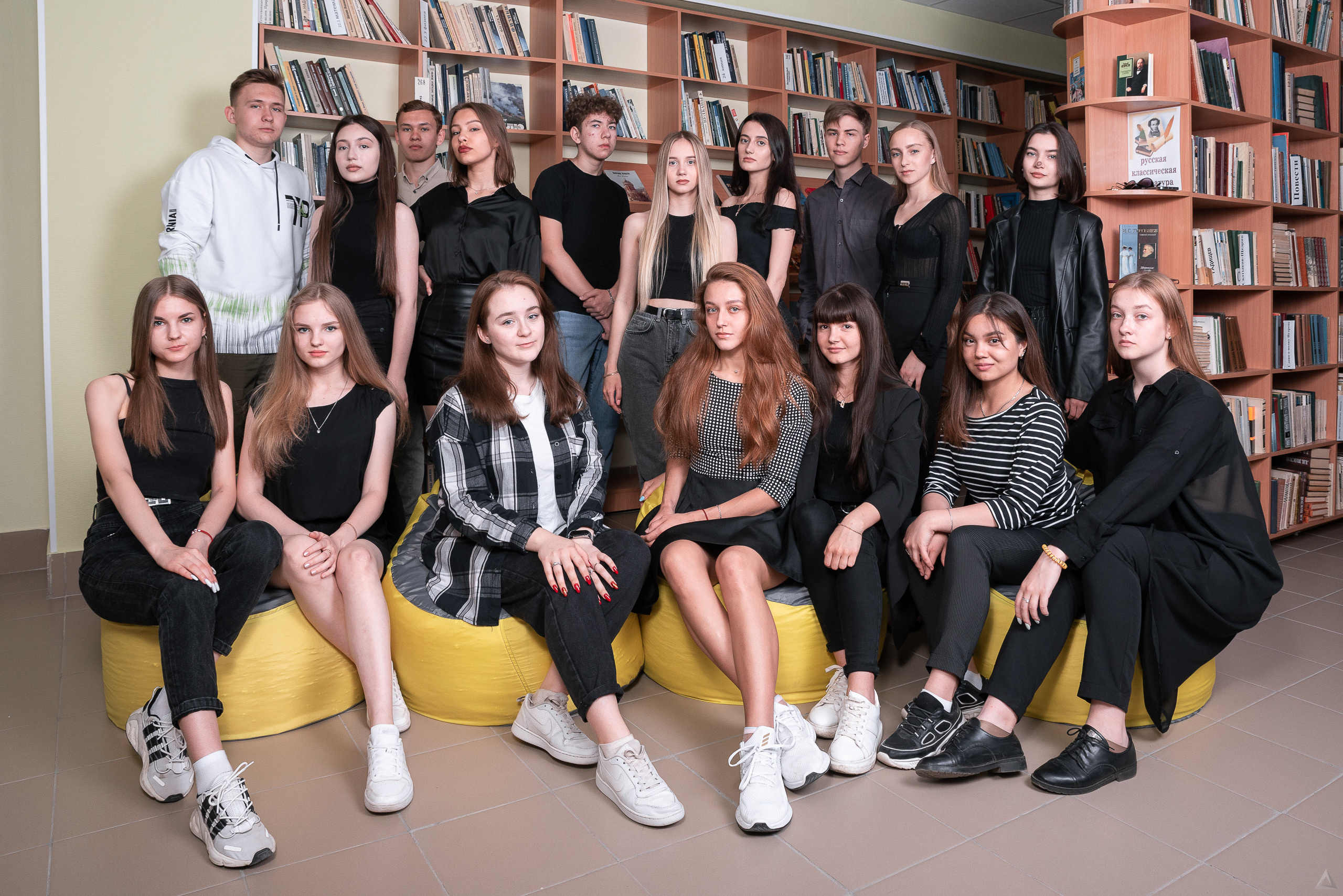 Гимназия. Съемка для альбома 2021. Производство фото и видео