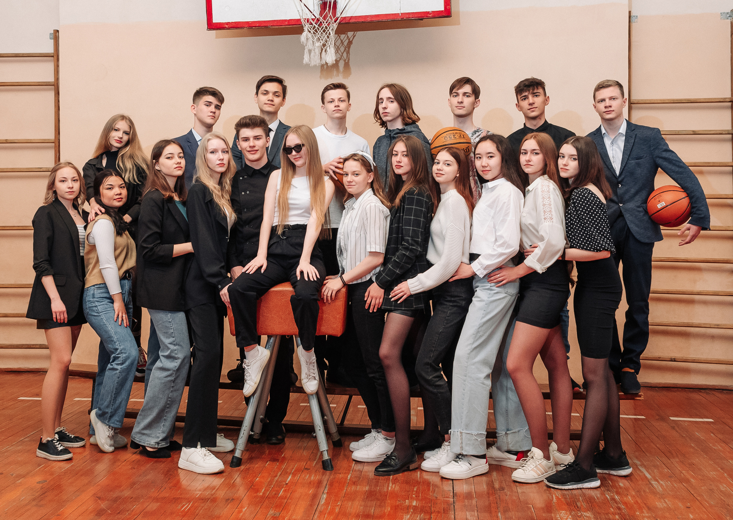 Школа 16. Выпускной альбом 2022. Производство фото и видео