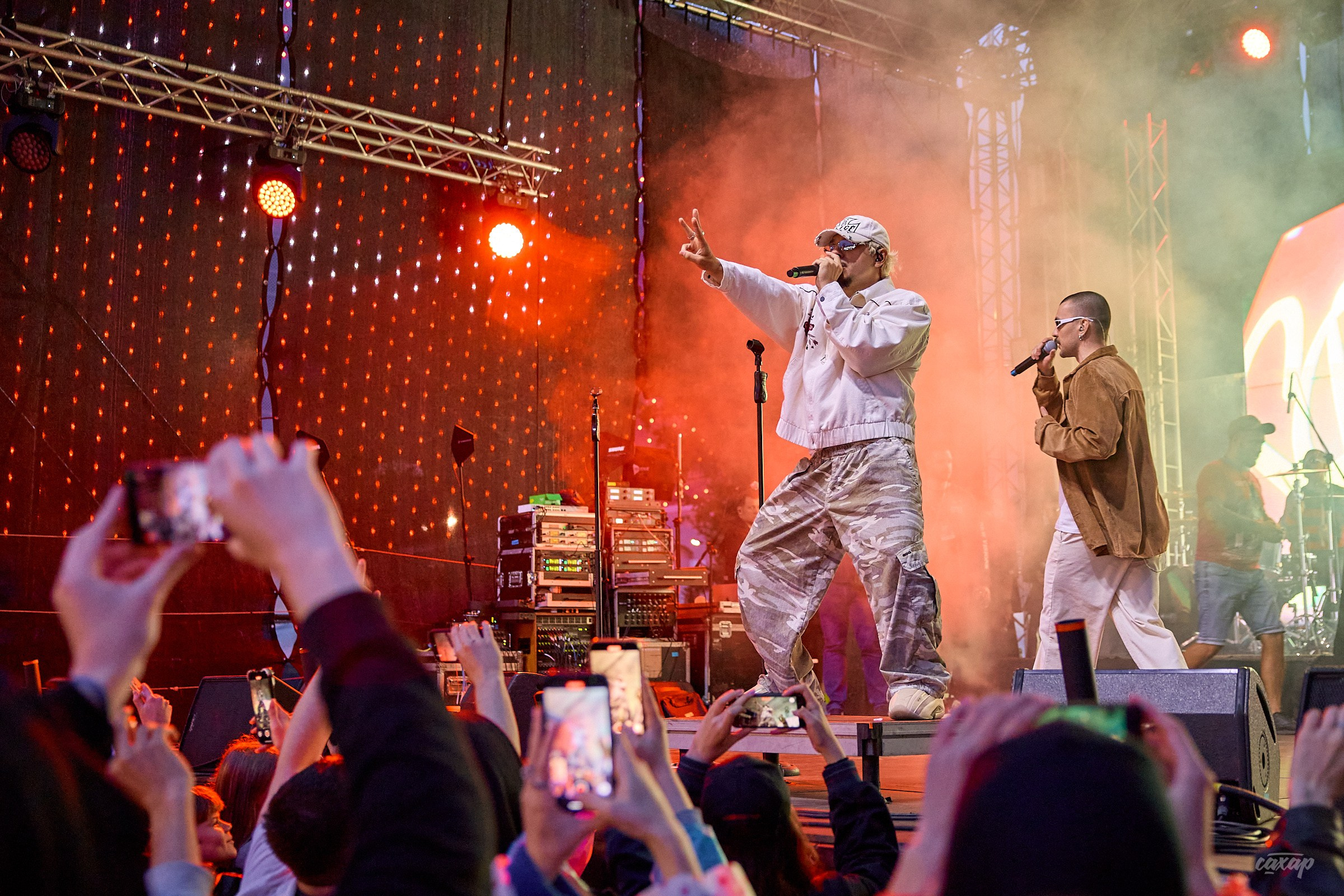 Sqwoz Bab. Профессиональный фотограф в Екатеринбурге Юра Сахар