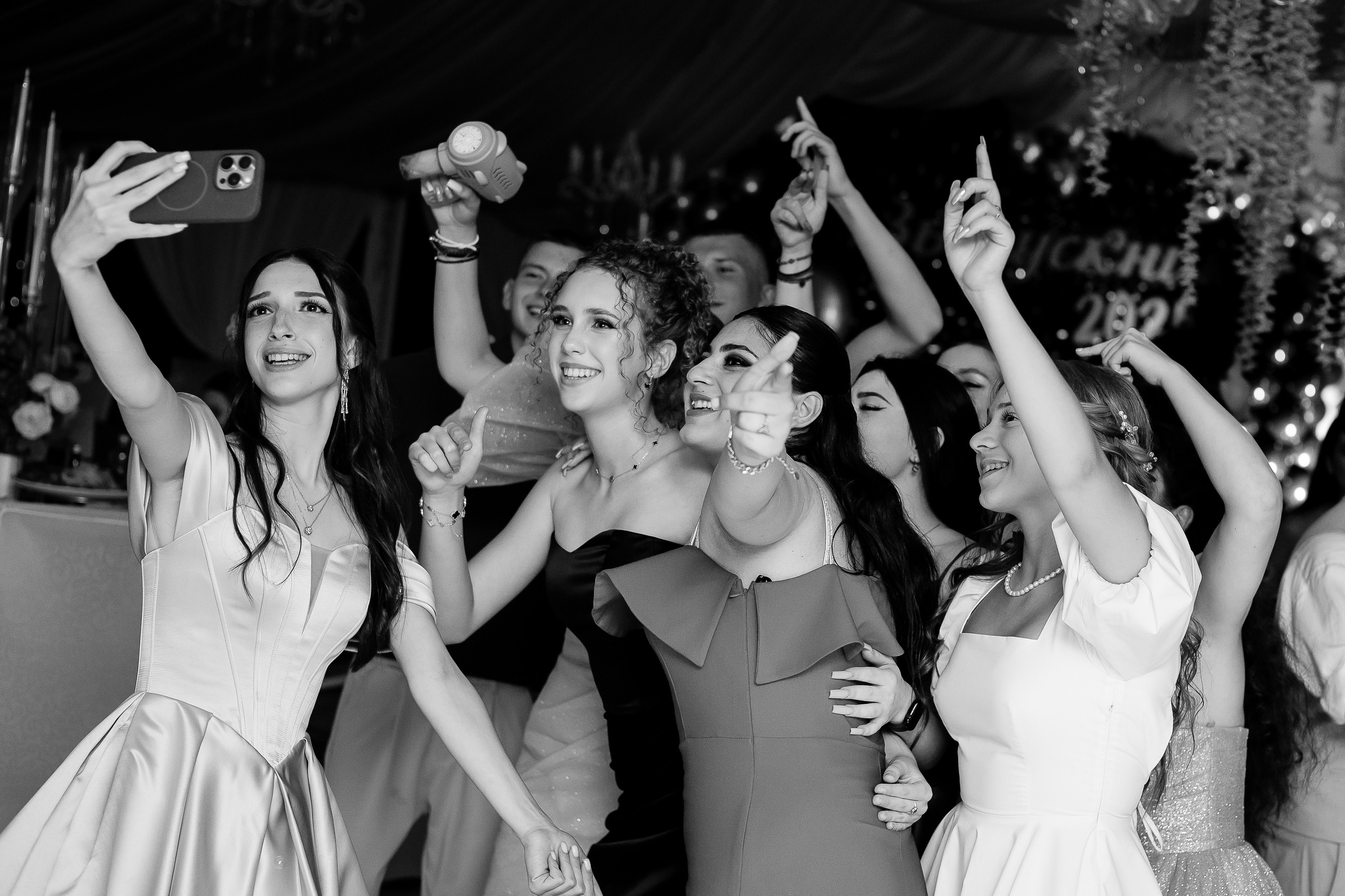 Выпускной 9-11классы. Выпускные книги Анапа Новороссийск Краснодар