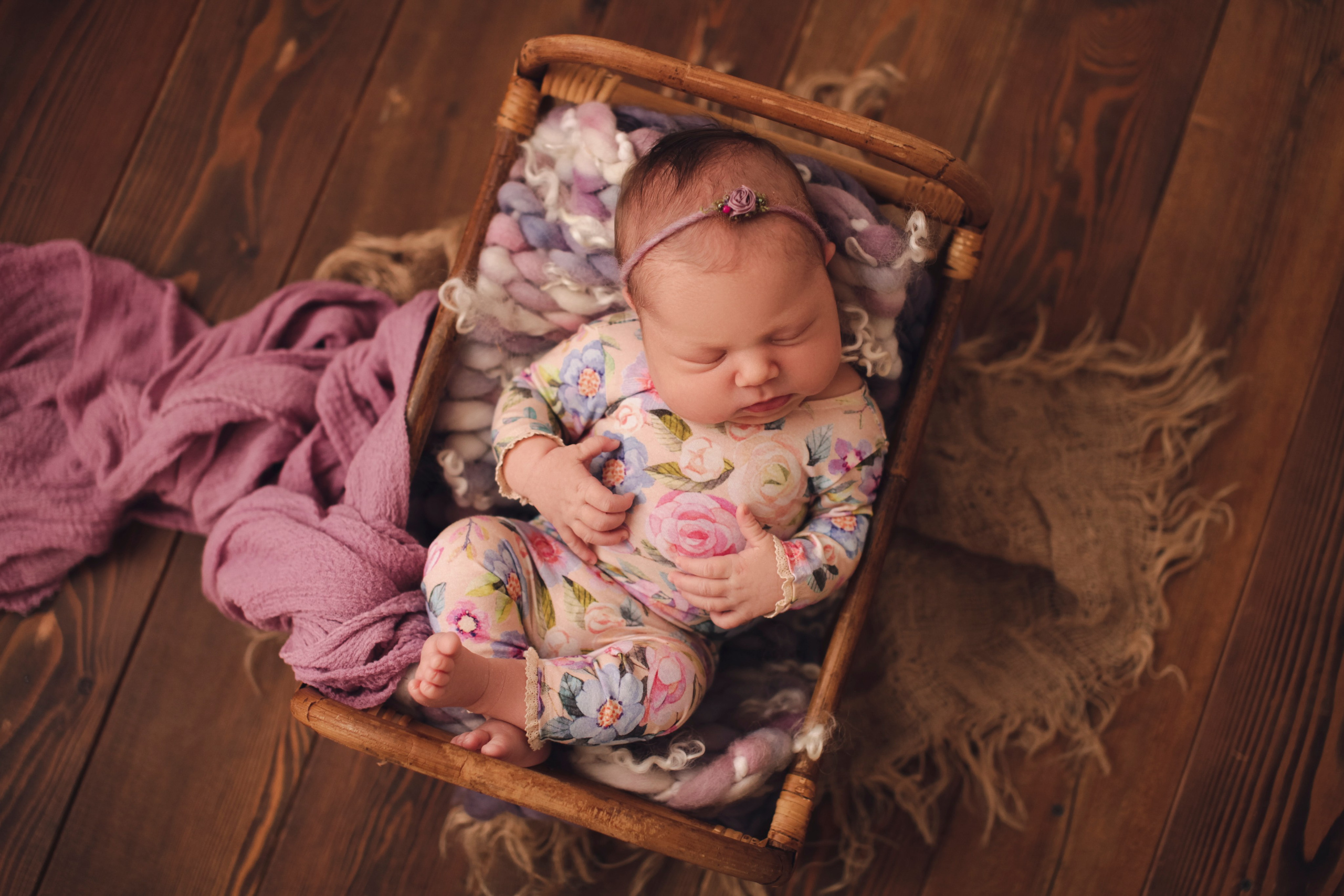 Новорожденные. Художественная фотография