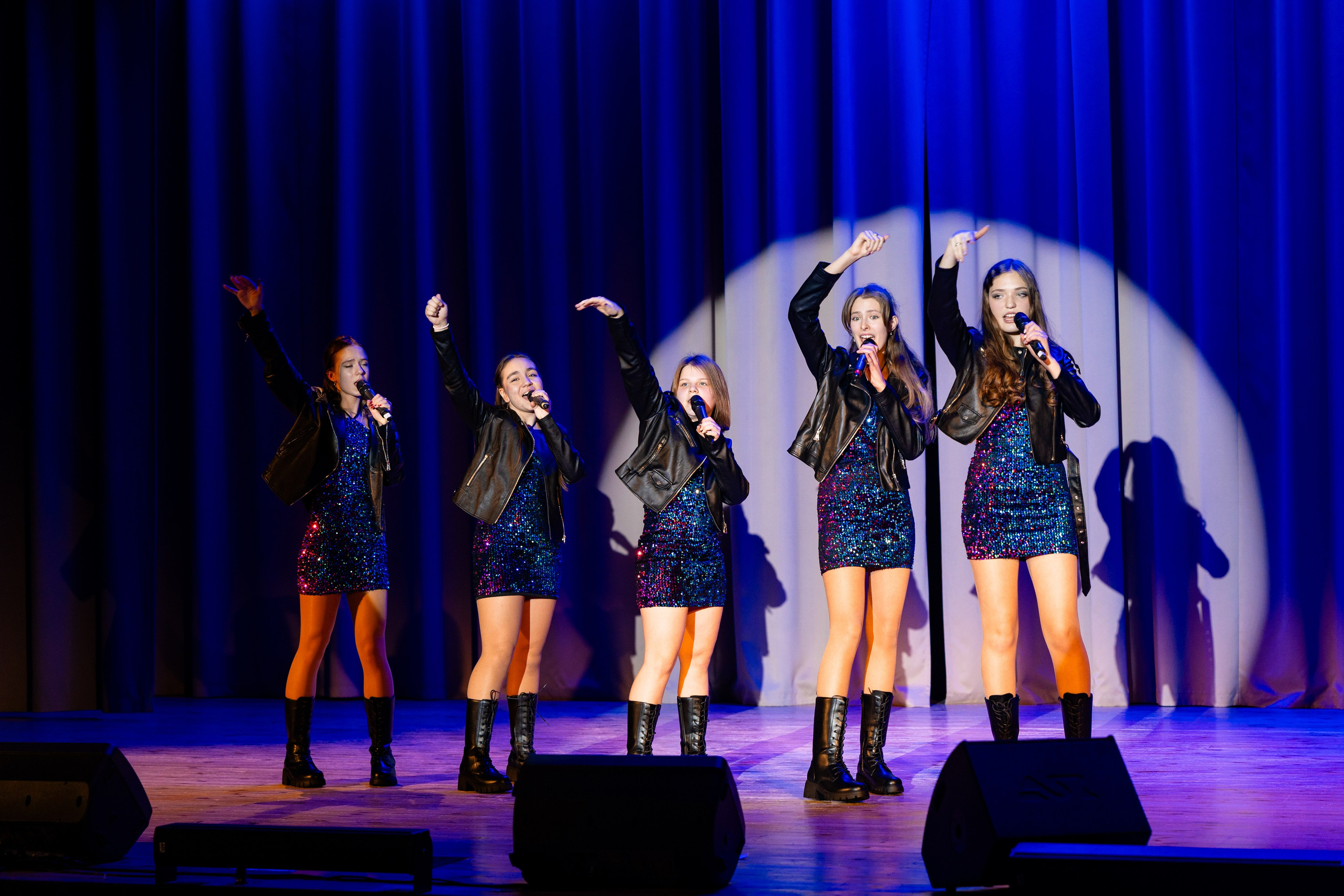 Концерт ДК Буривестник. Фотограф Никита Комаров