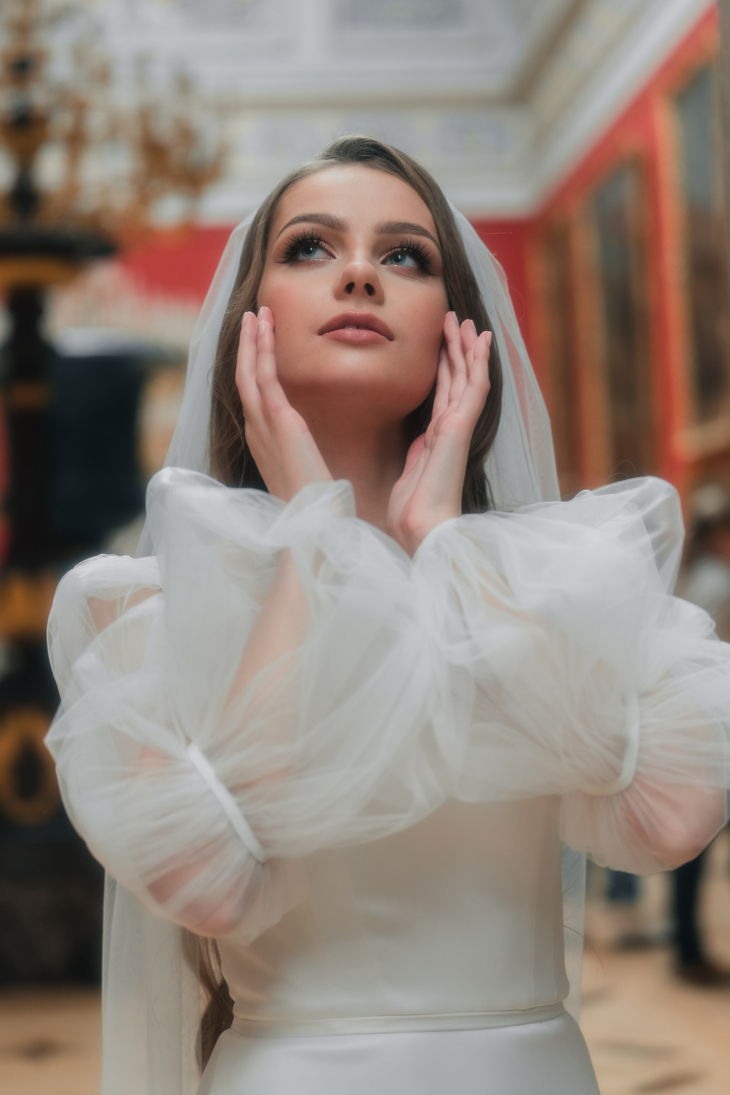 Фотосессия в Эрмитаже упрекрасно передаст Ваш стиль свадьбы!