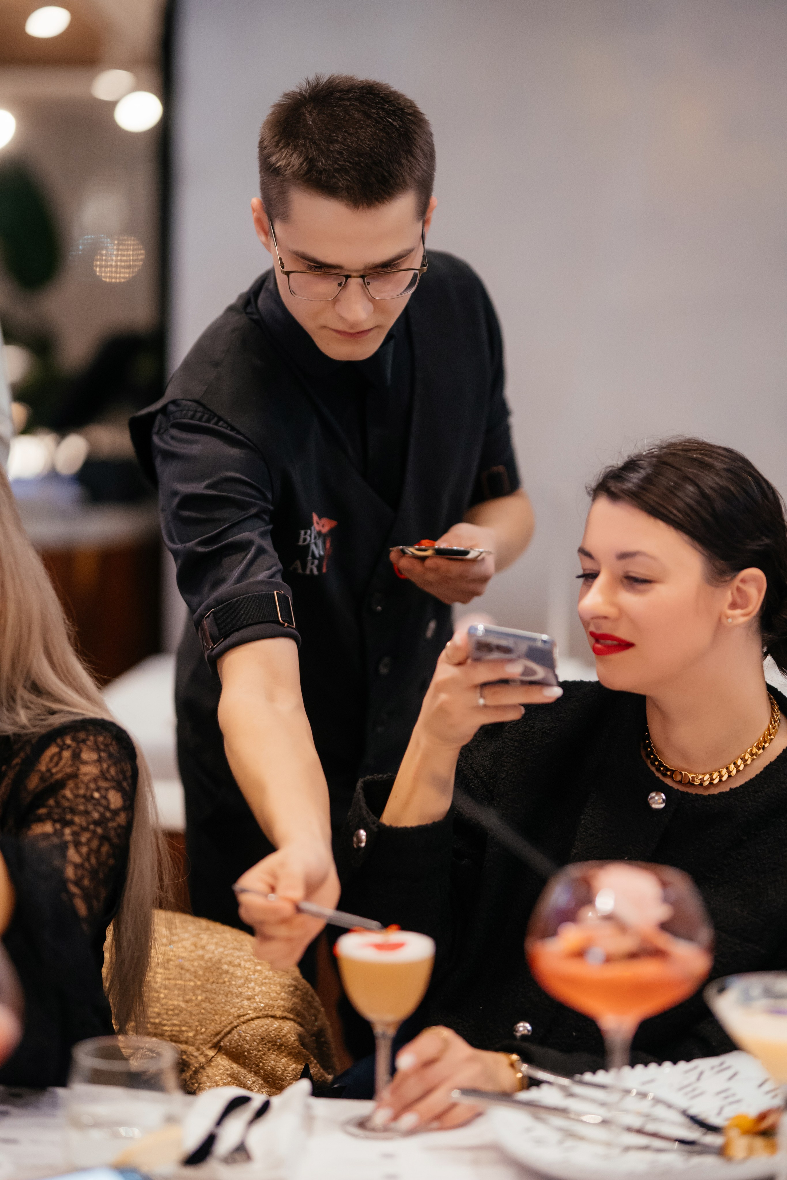 Коктейльно-парфюмерный вечер. BENUAR Restaurant