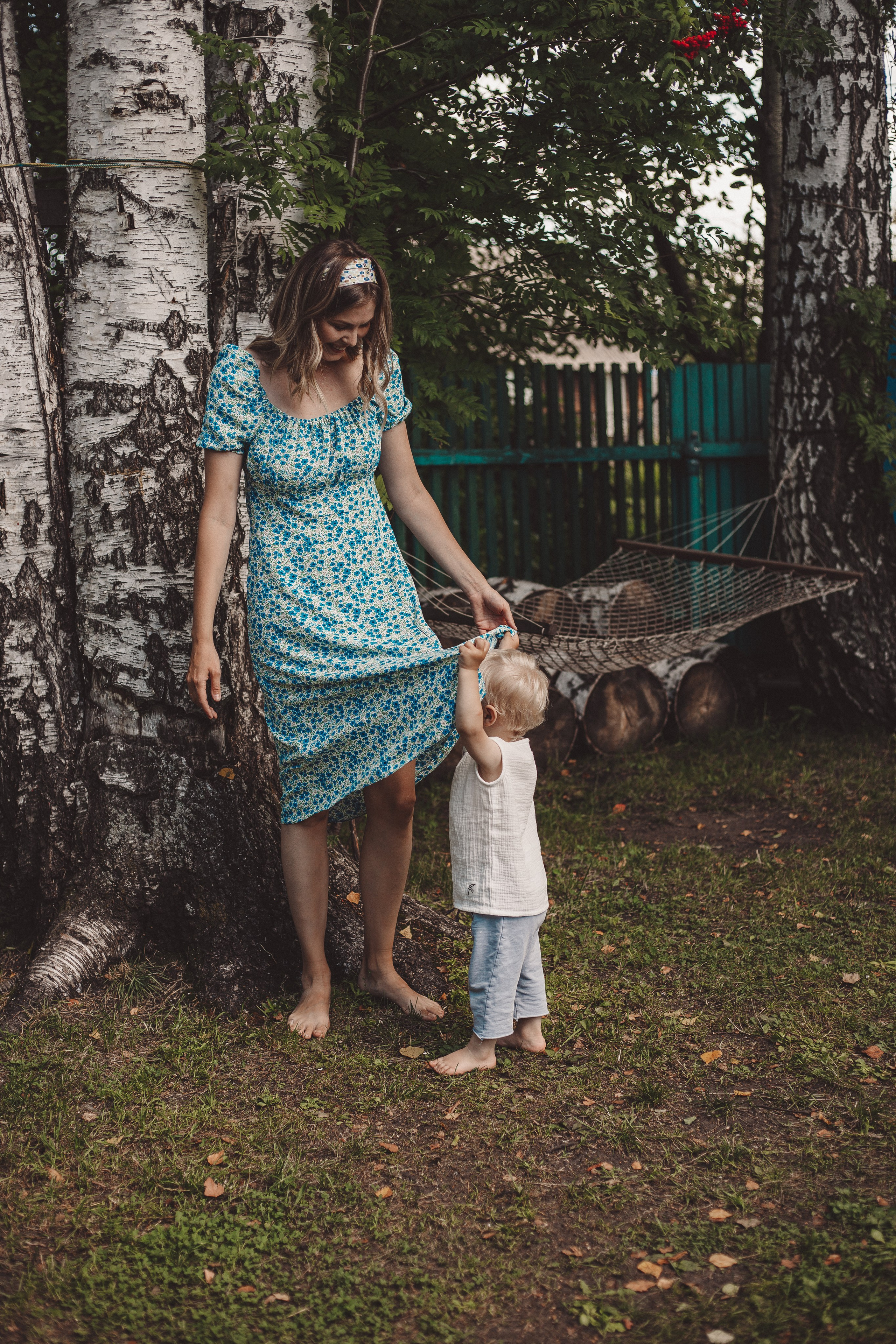 Семейная фотосессия - Люба и Платон: дачное детство. Семейный и женский фотограф Кемерово Мария Степ
