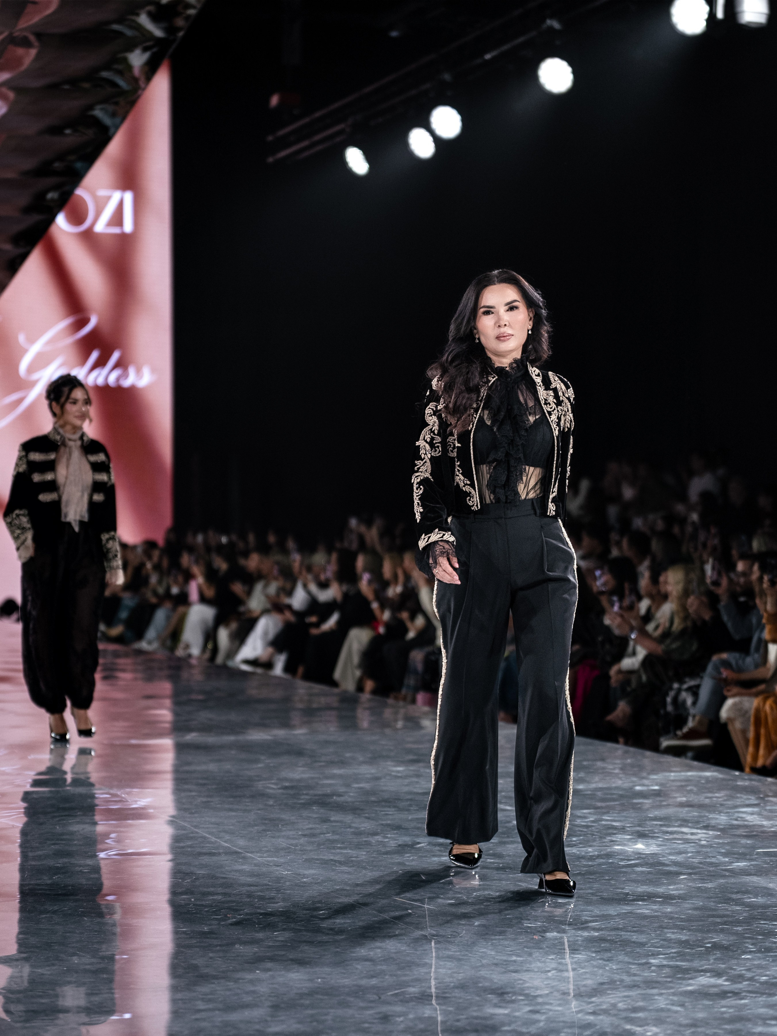 Kazakhstan Fashion Week Zardozi. Сайт Алматинского НЮ АРТ, будуар и фэшн фотографа Дениса Карпенко