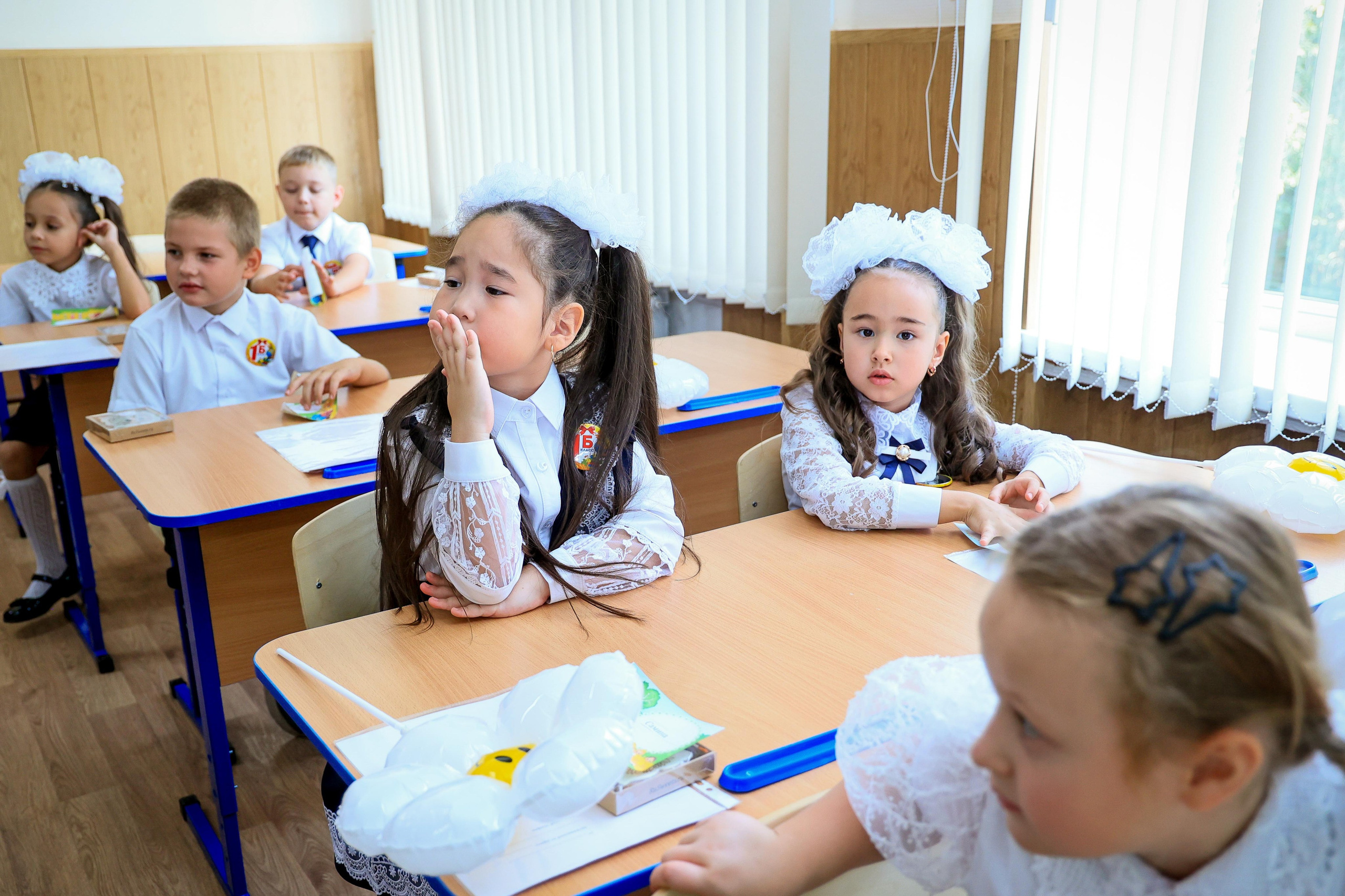 ШКОЛА 1 СЕНТЯБРЯ. Свадебный фотограф — видеограф в г. Астрахань Екатерина Юмашева