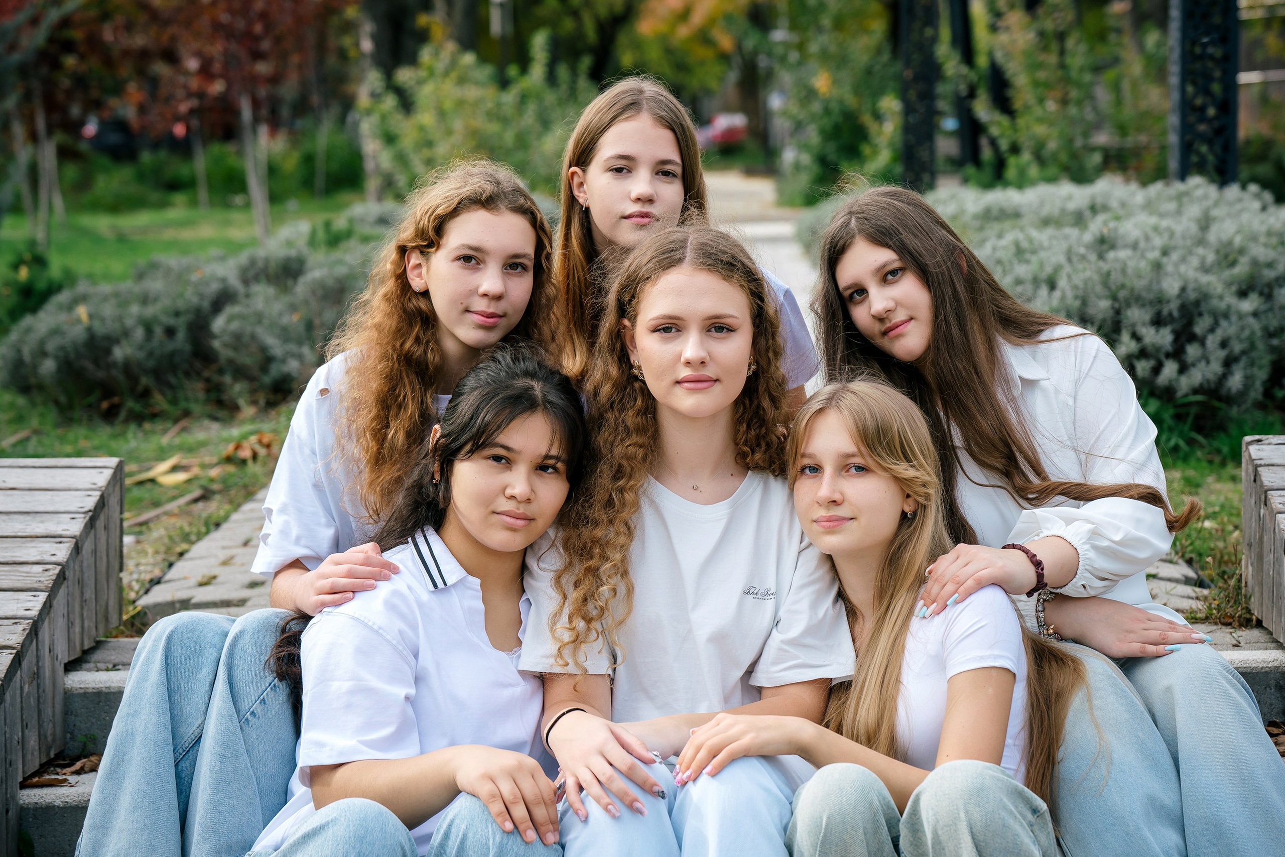 Сьемка на природе. Выпускные альбомы, школьные фотосессии в городе Новороссийске