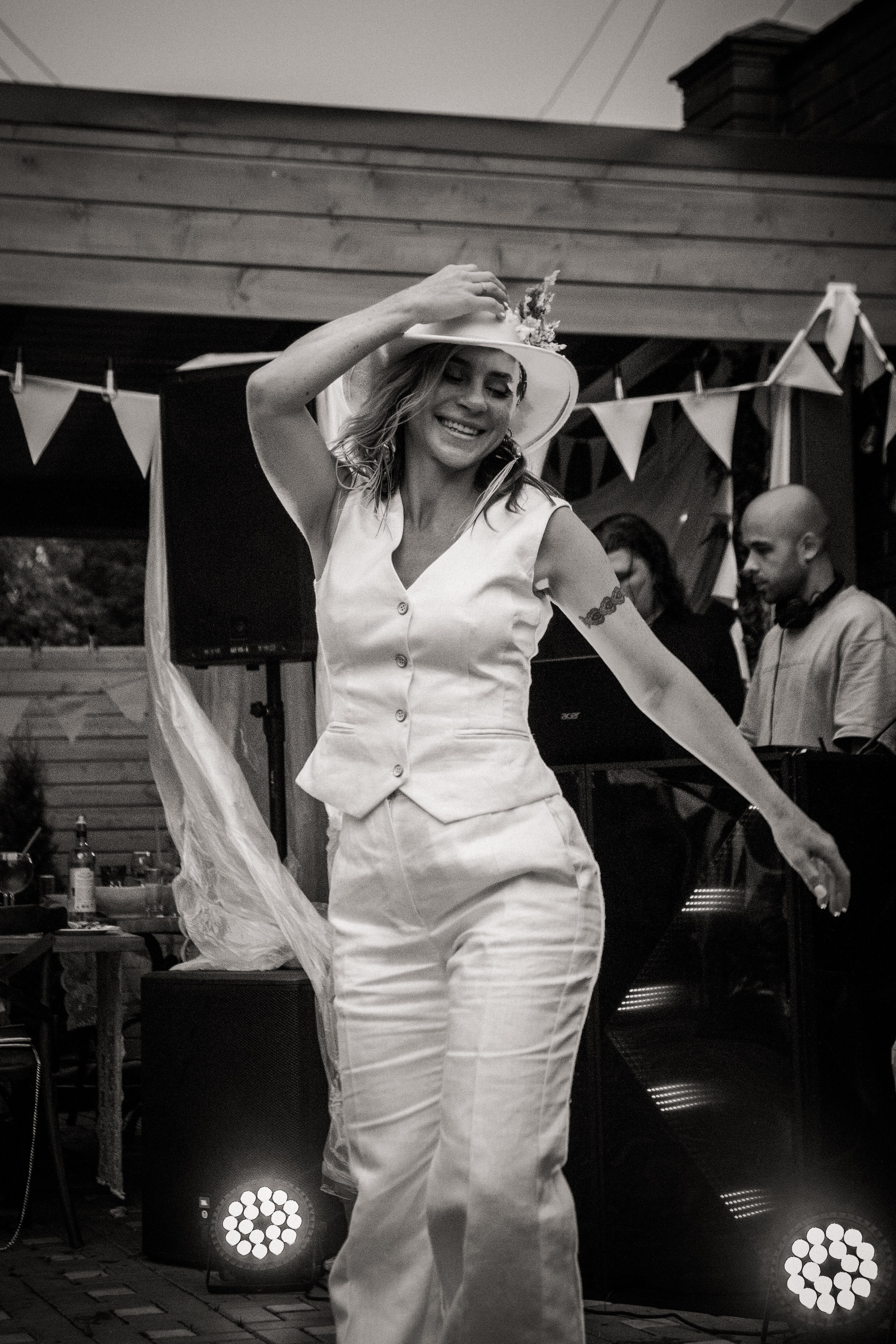 Свадебная фотосъемка в загородном отеле «LaFa». Свадебный и семейный фотограф в Москве и Подмосковье Лариса Козлова