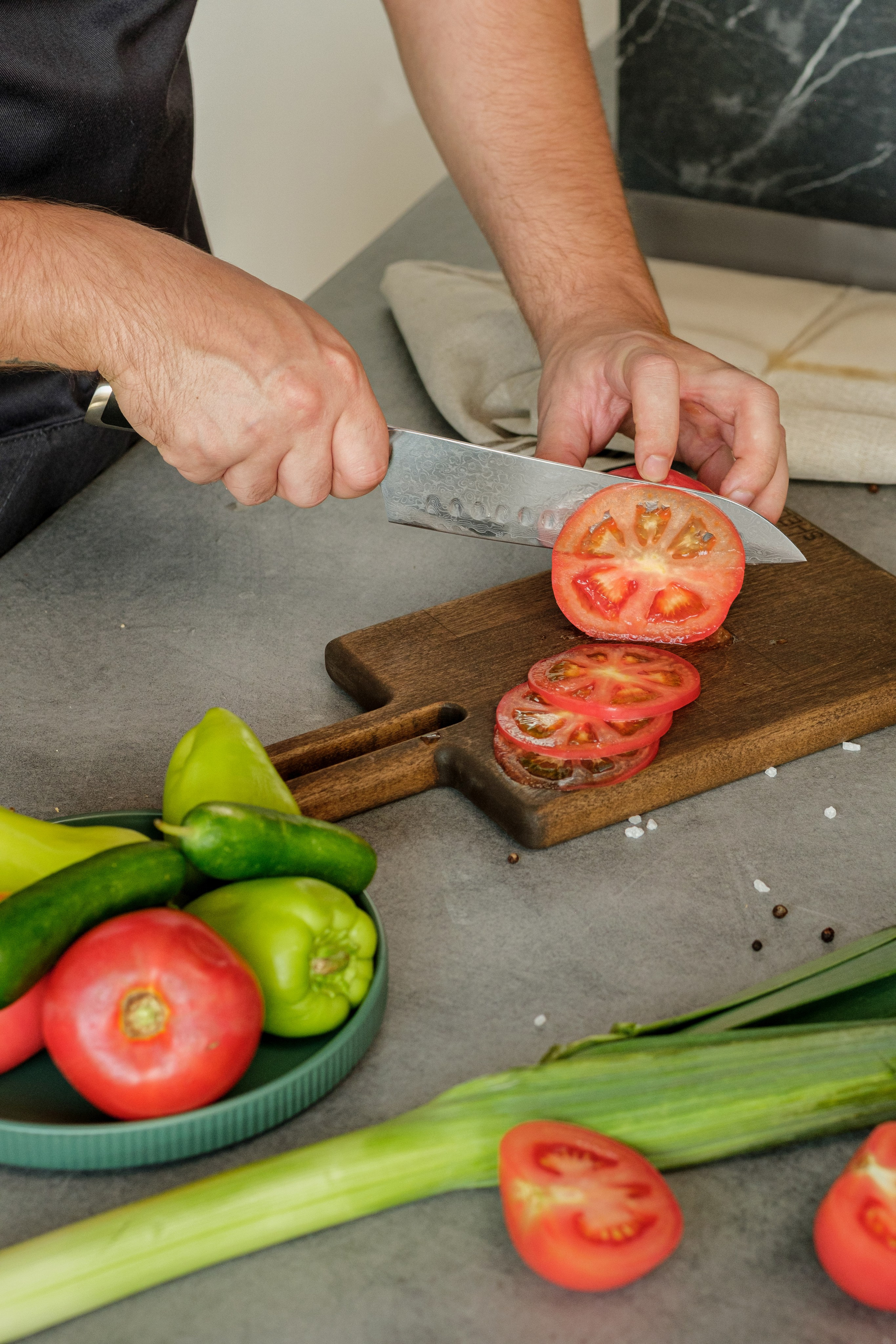 Подготовка к съемке кухонных ножей в СПб. Фотосессия для маркетплейсов