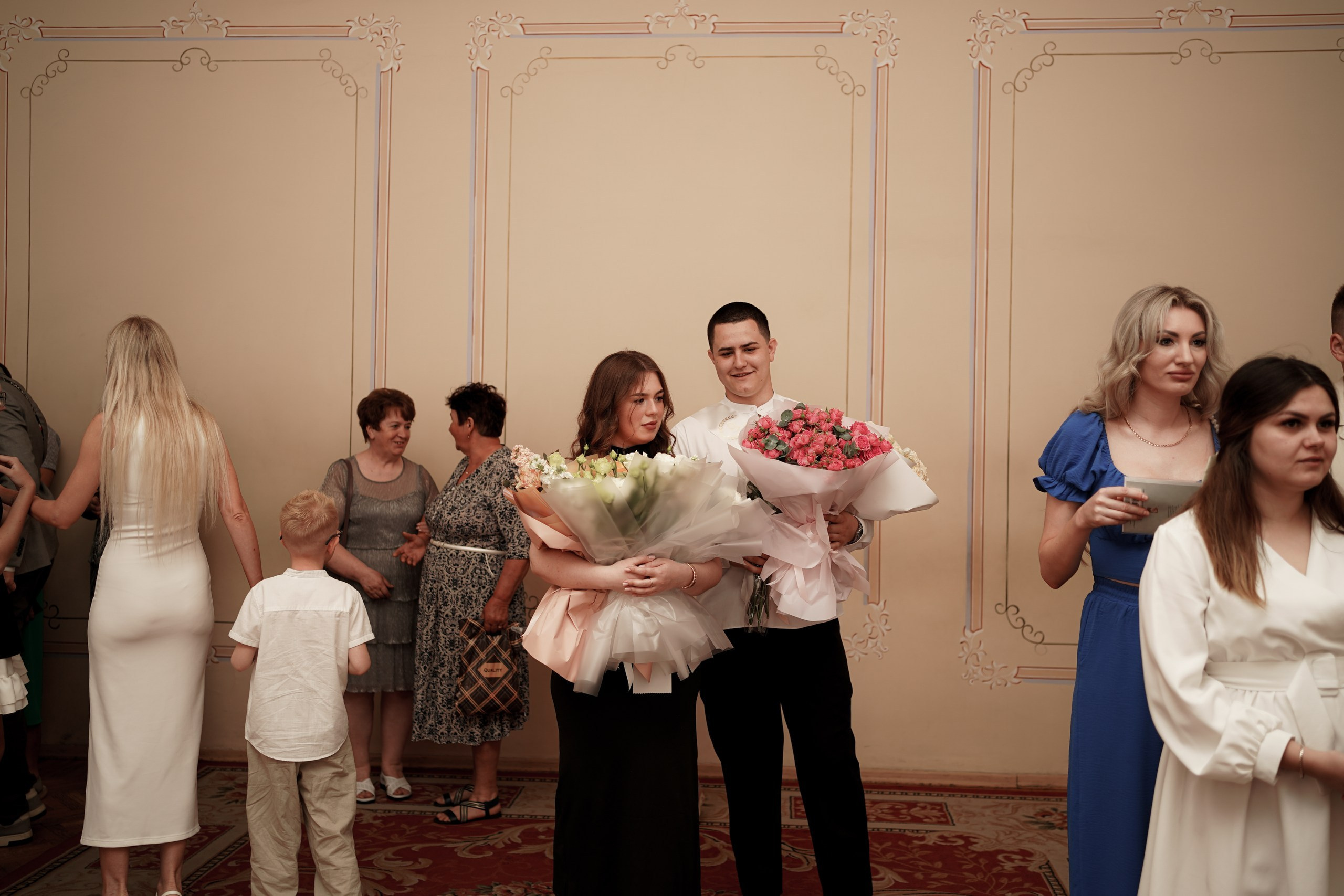 Эдуард и Анастасия на свадебной фотосессии в Новочеркасске. Свадебный фотограф в Ростове-на-Дону. Таинство Крещения и Венчания, семейные фотосессии. Алёна Чёботова